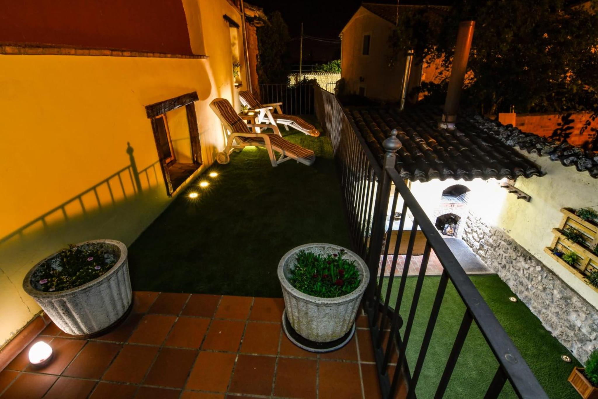 La Mora Cantana view 2