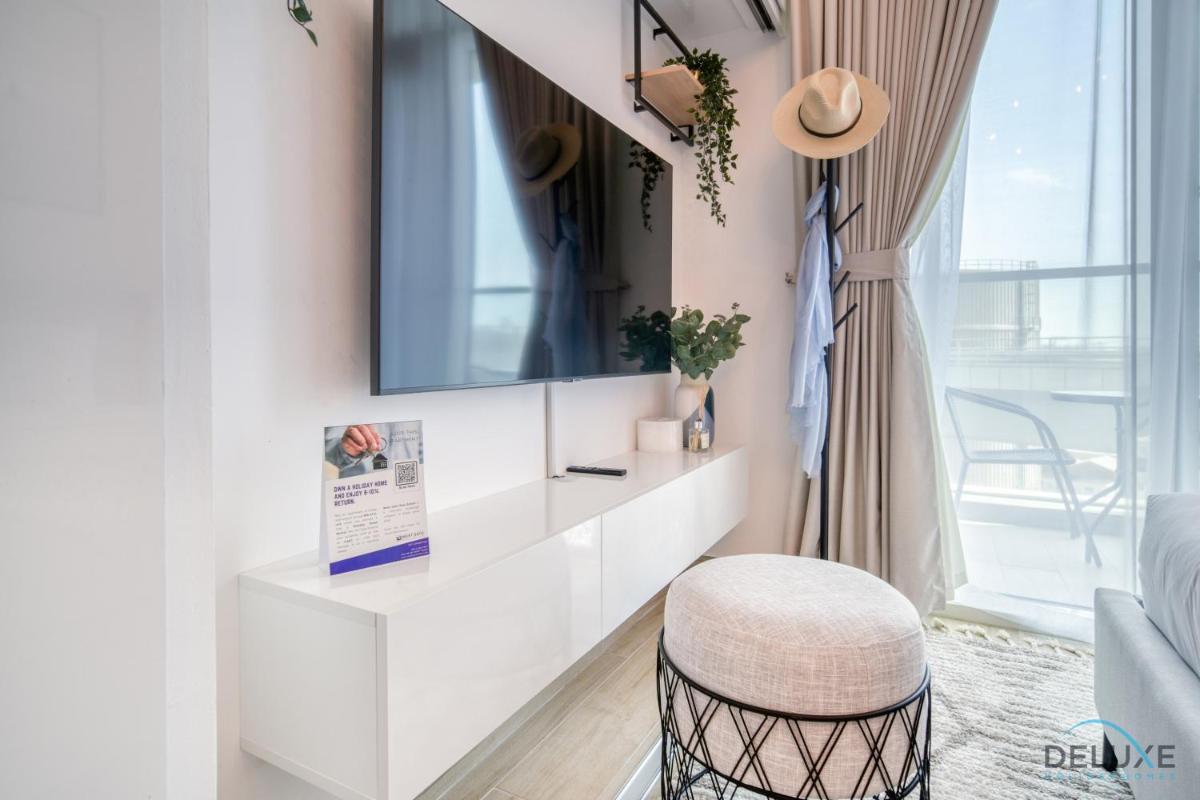 Tranquil Studio in Studio One Dubai Marina by Deluxe Holiday Homes