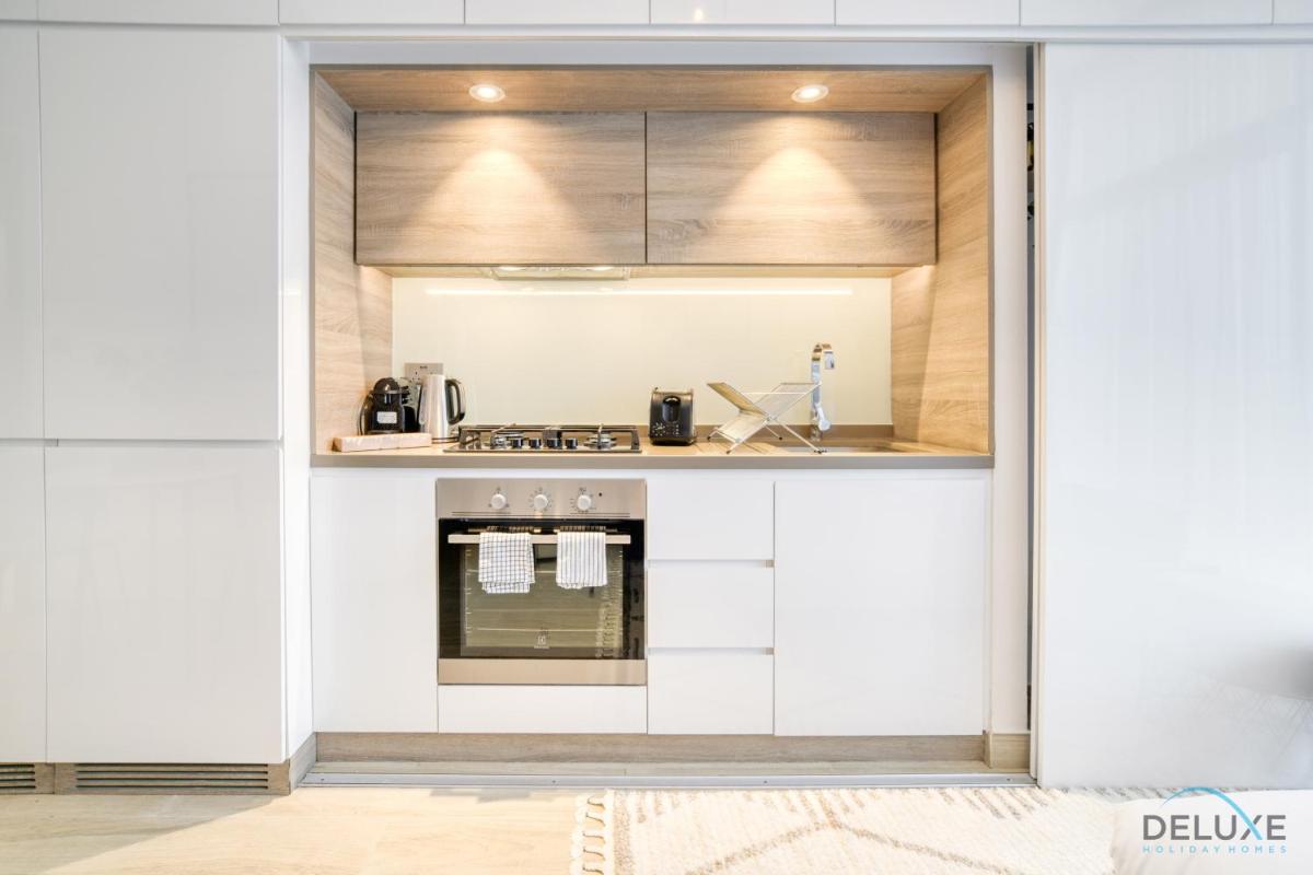 Tranquil Studio in Studio One Dubai Marina by Deluxe Holiday Homes