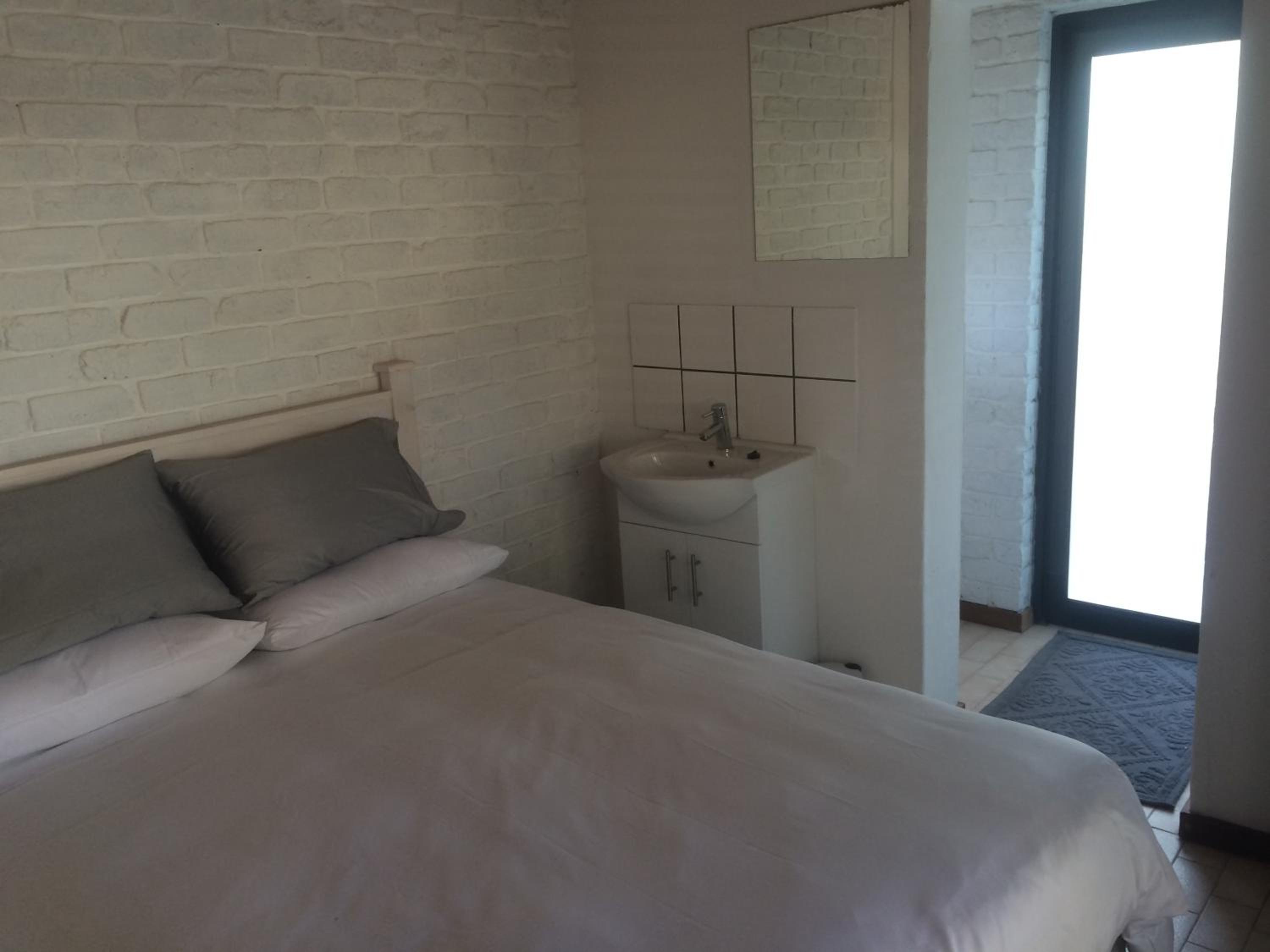 Mopani Cottage view 5