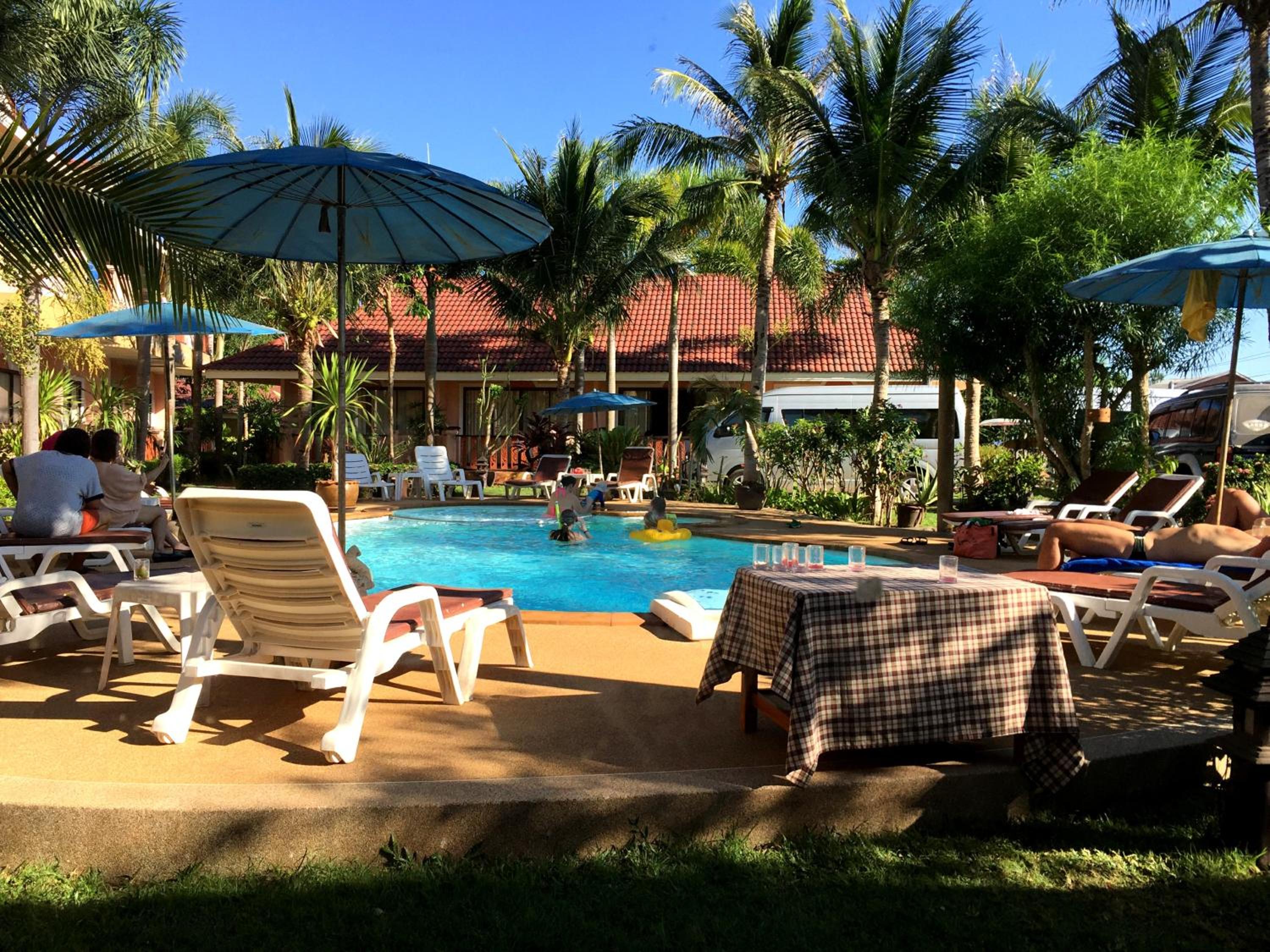 Lanta Seafront Resort