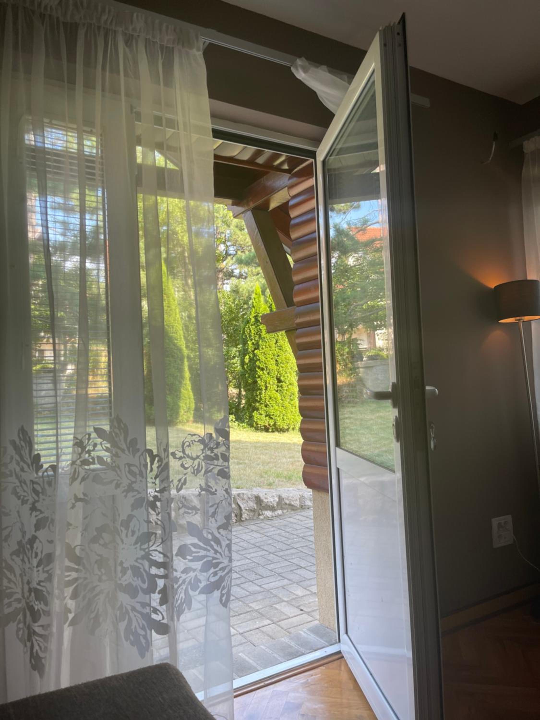 Silver Snowflake - Apartman sa dvoristem
