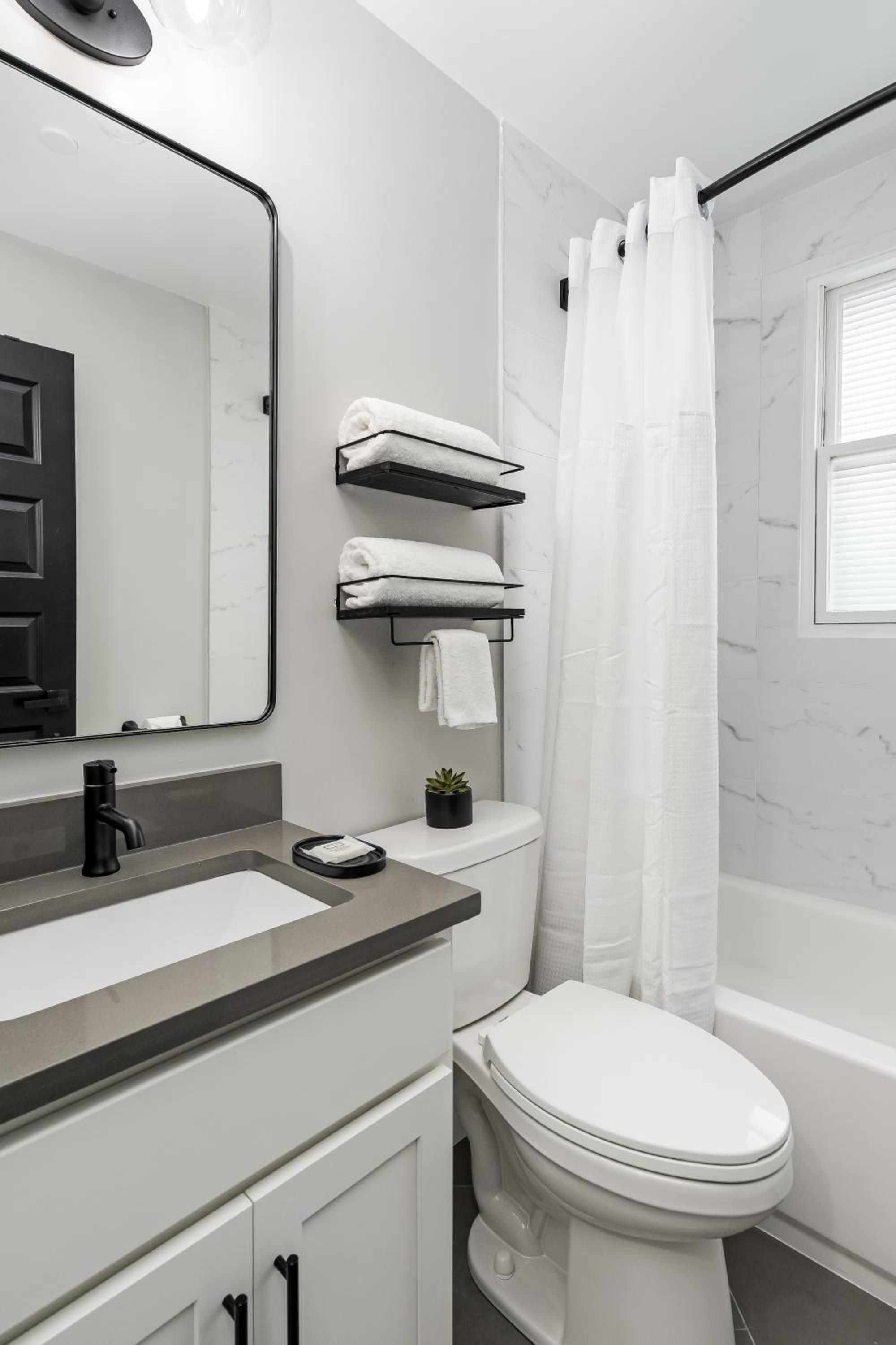 Abode Nashville - Germantown view 3