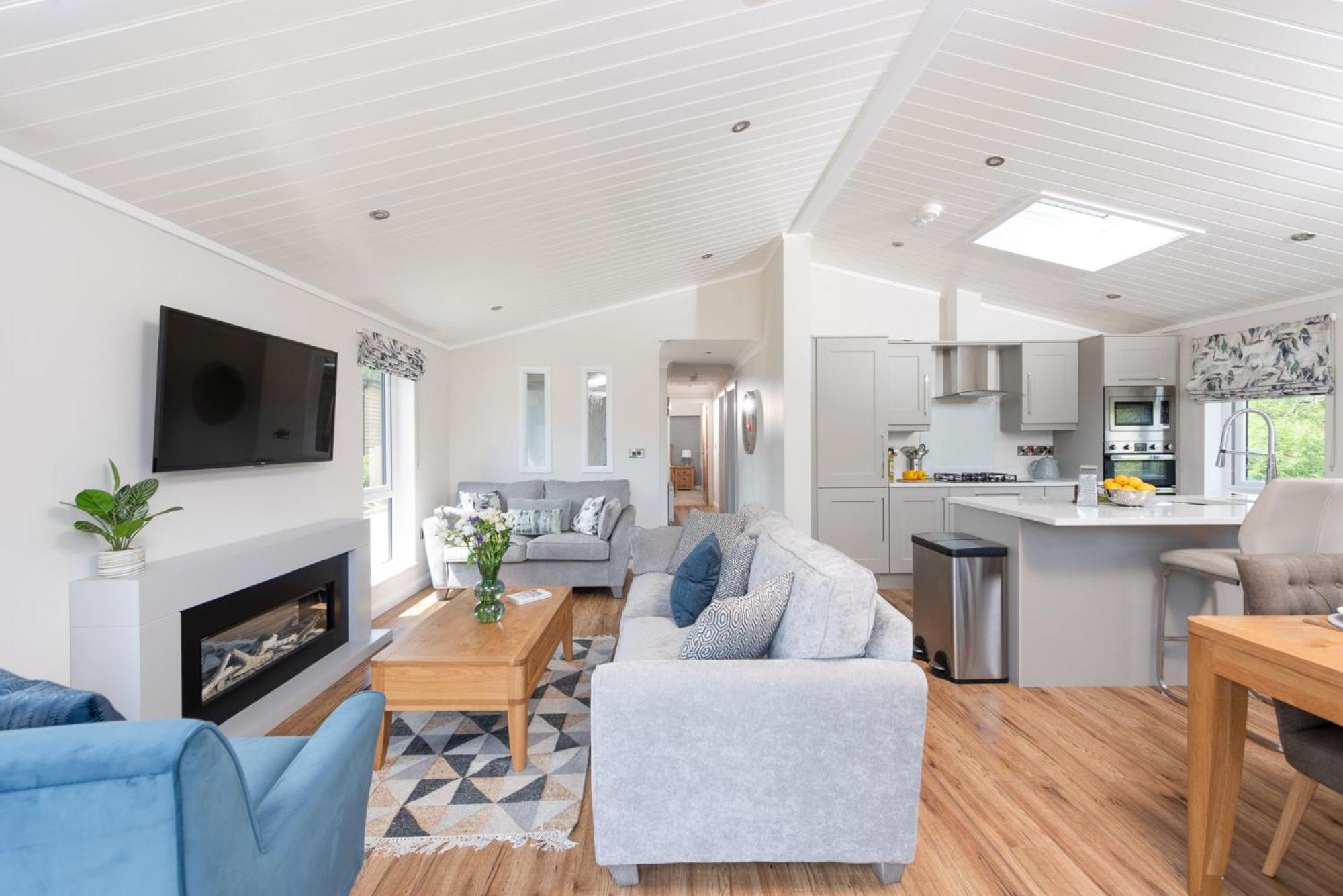 Orchid Lodge, 23 Roadford Lake Lodges view 4