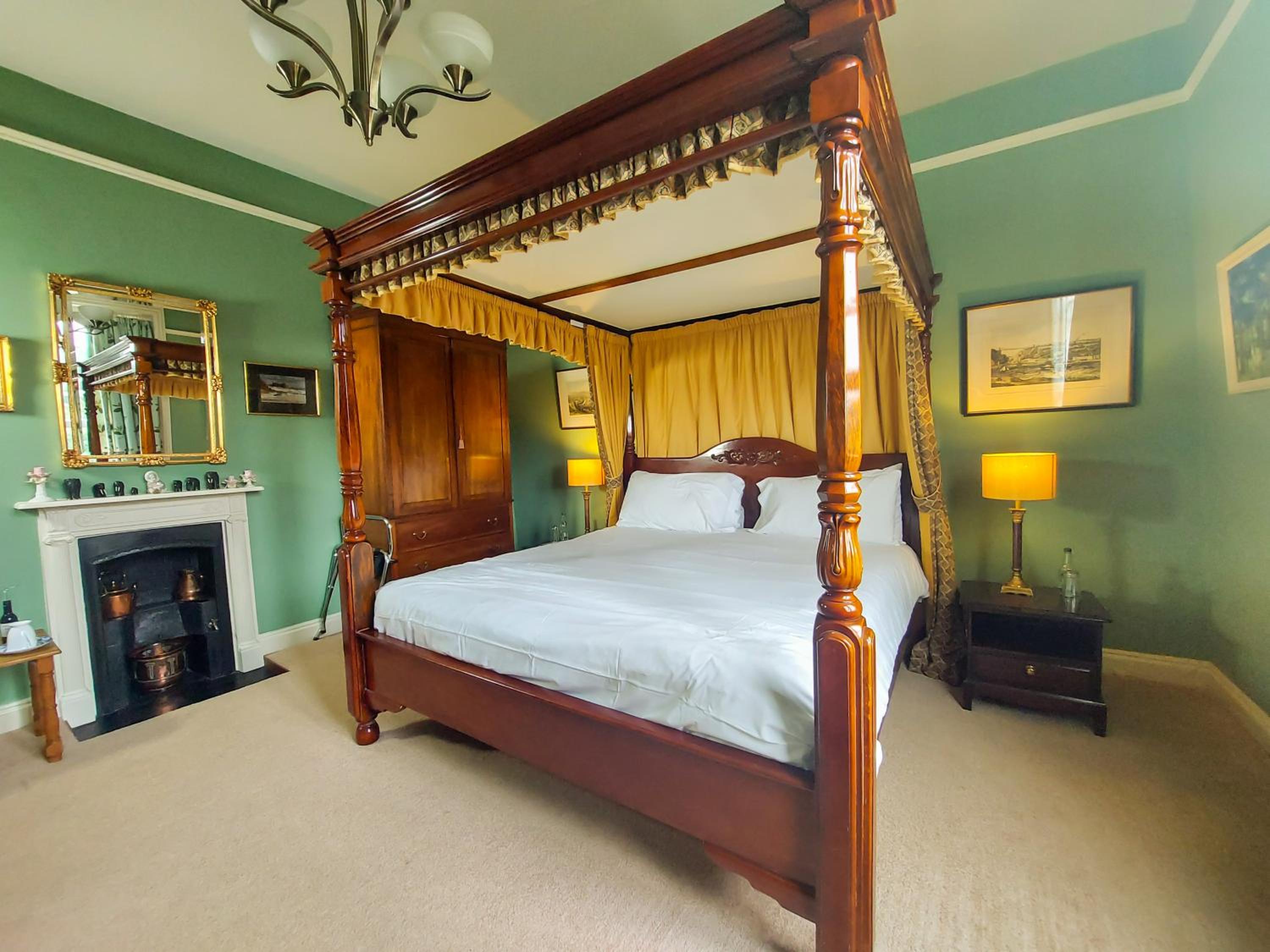 Grosvenor Villa