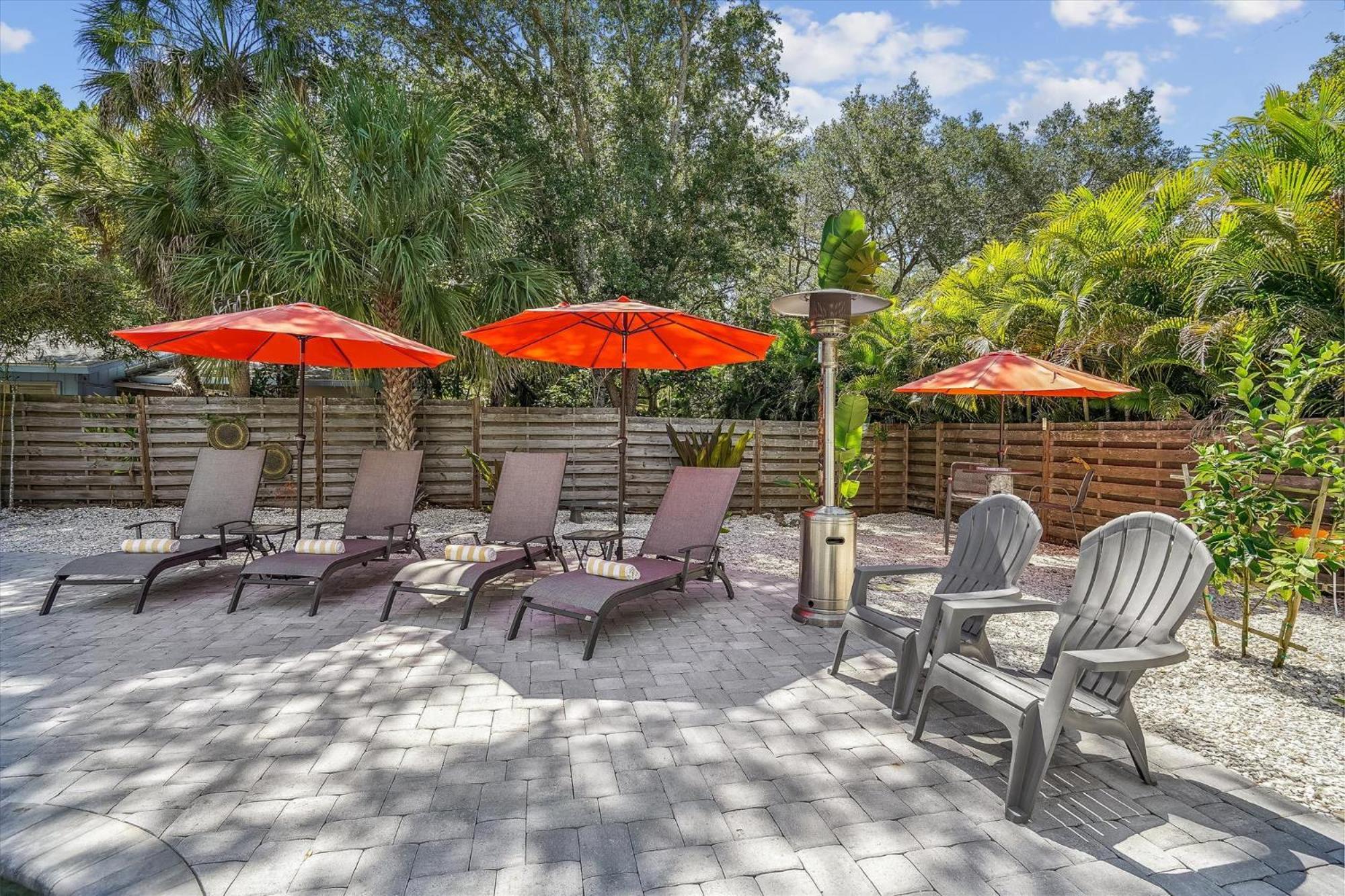 Sapphire Shores - Sarasota Bungalow w/ Heated Pool and Backyard Oasis view 4