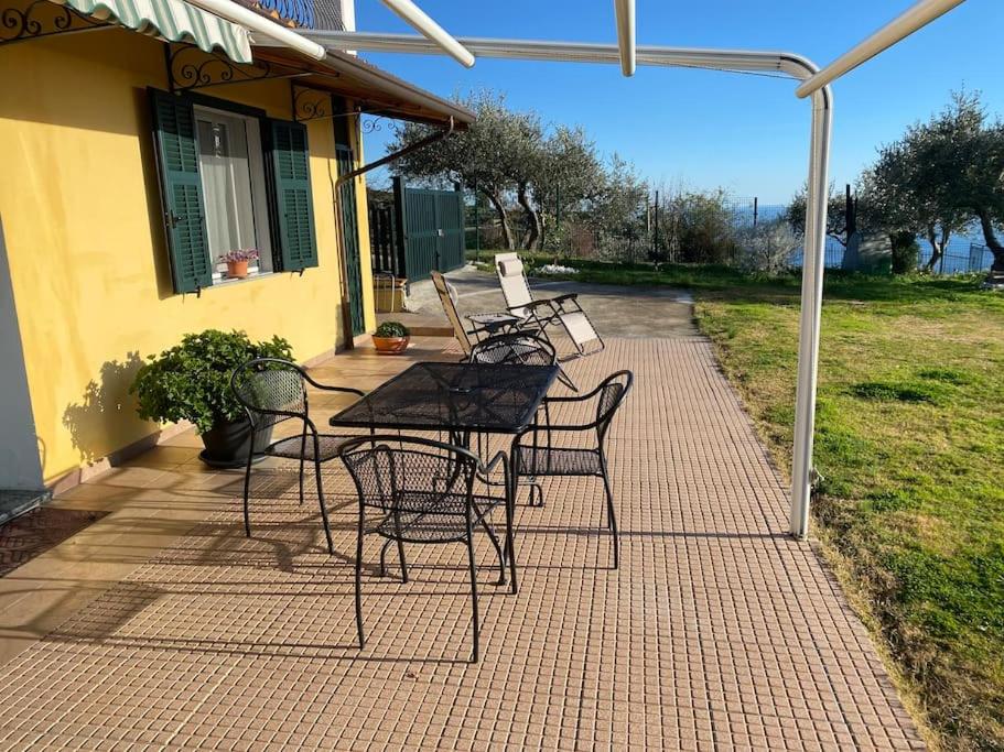 CASA VISTA MARE - Superb garden and Parking included view 3