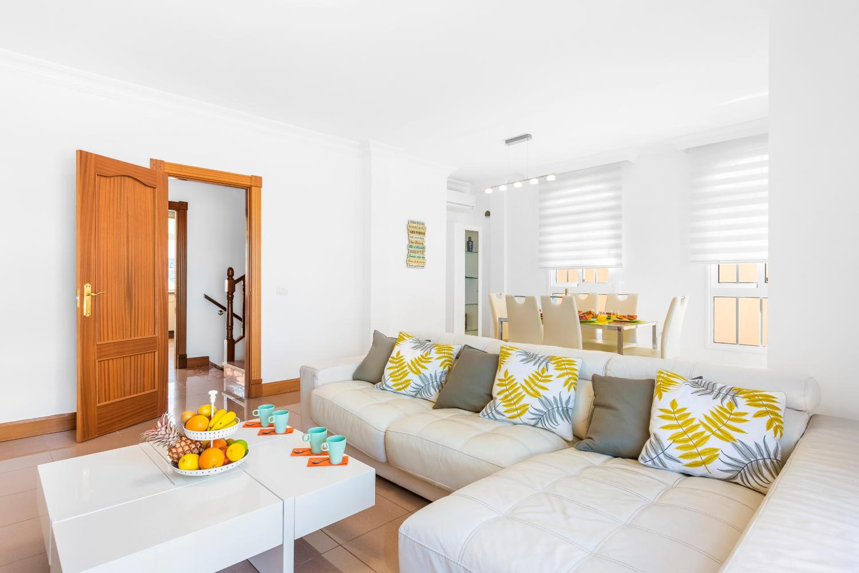 VILLA MELYNA Private Heated Pool