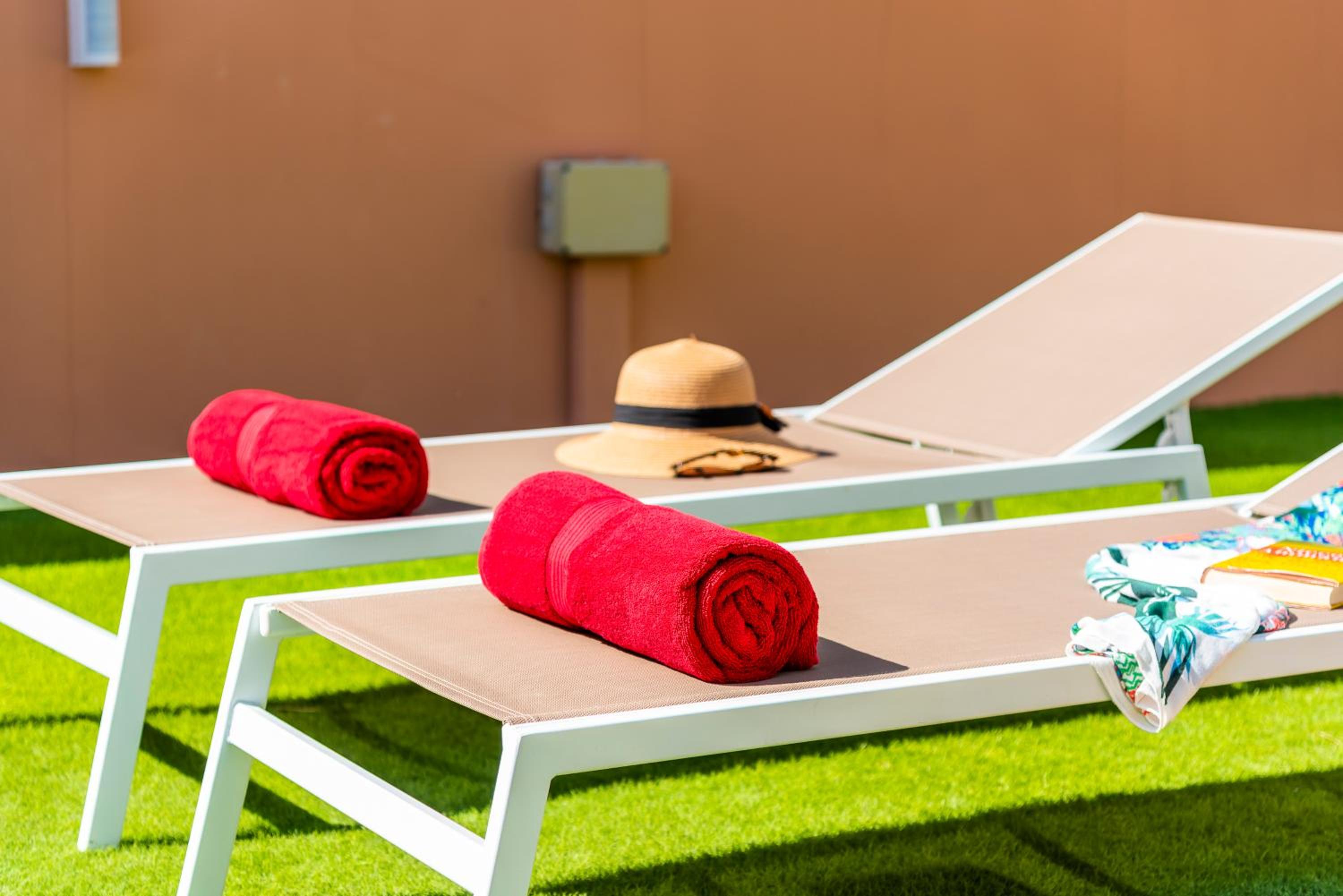 VILLA MELYNA Private Heated Pool