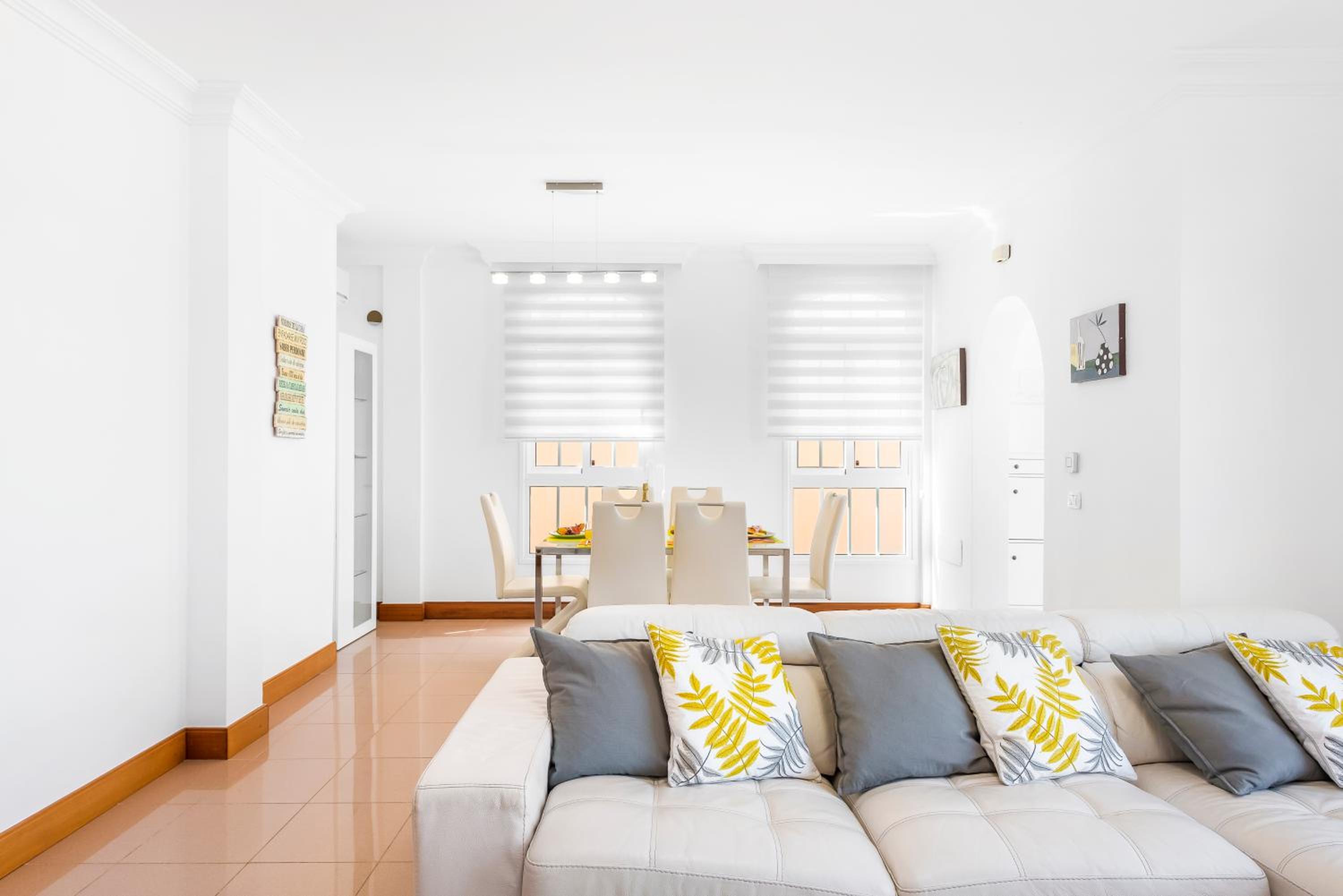 VILLA MELYNA Private Heated Pool
