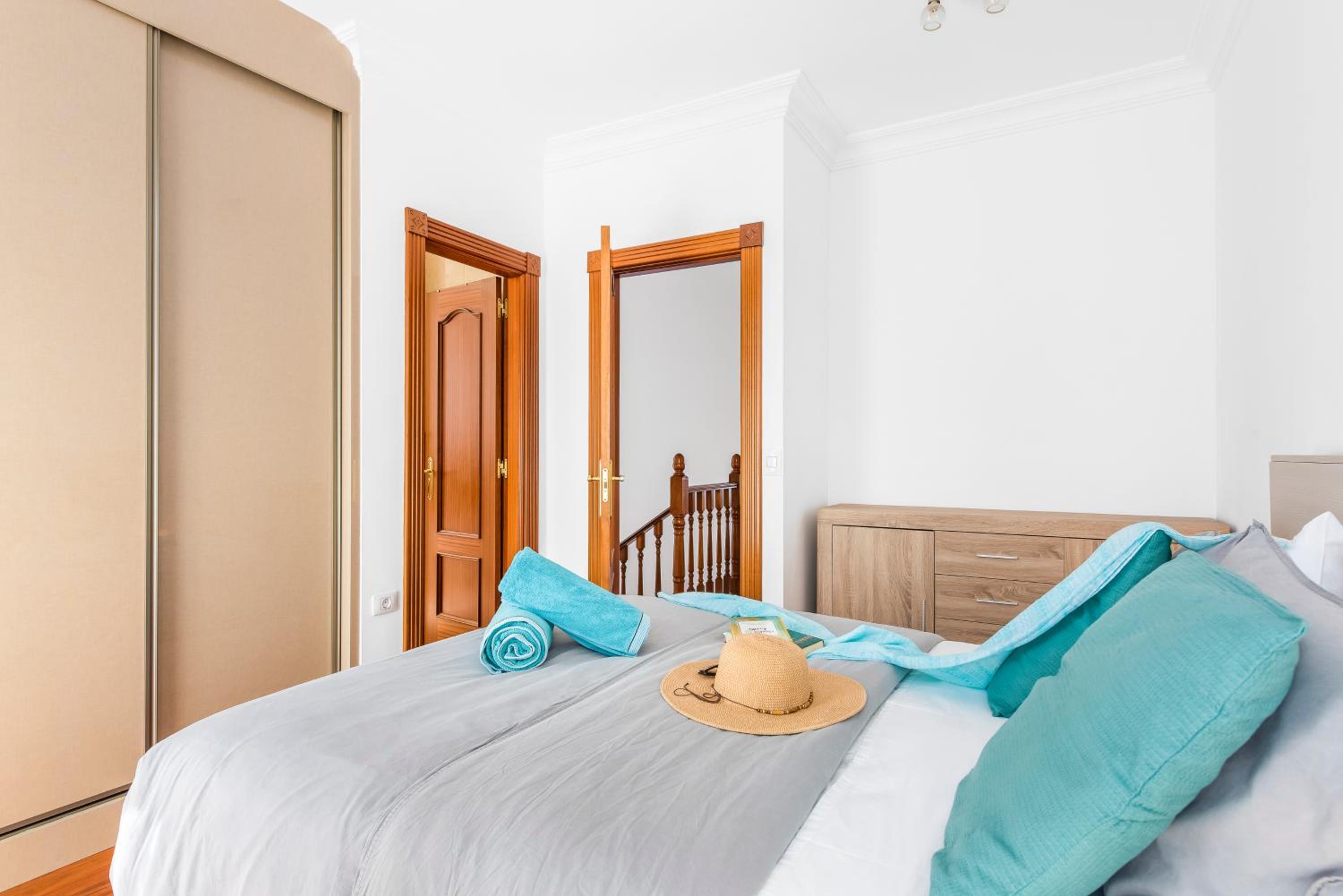 VILLA MELYNA Private Heated Pool