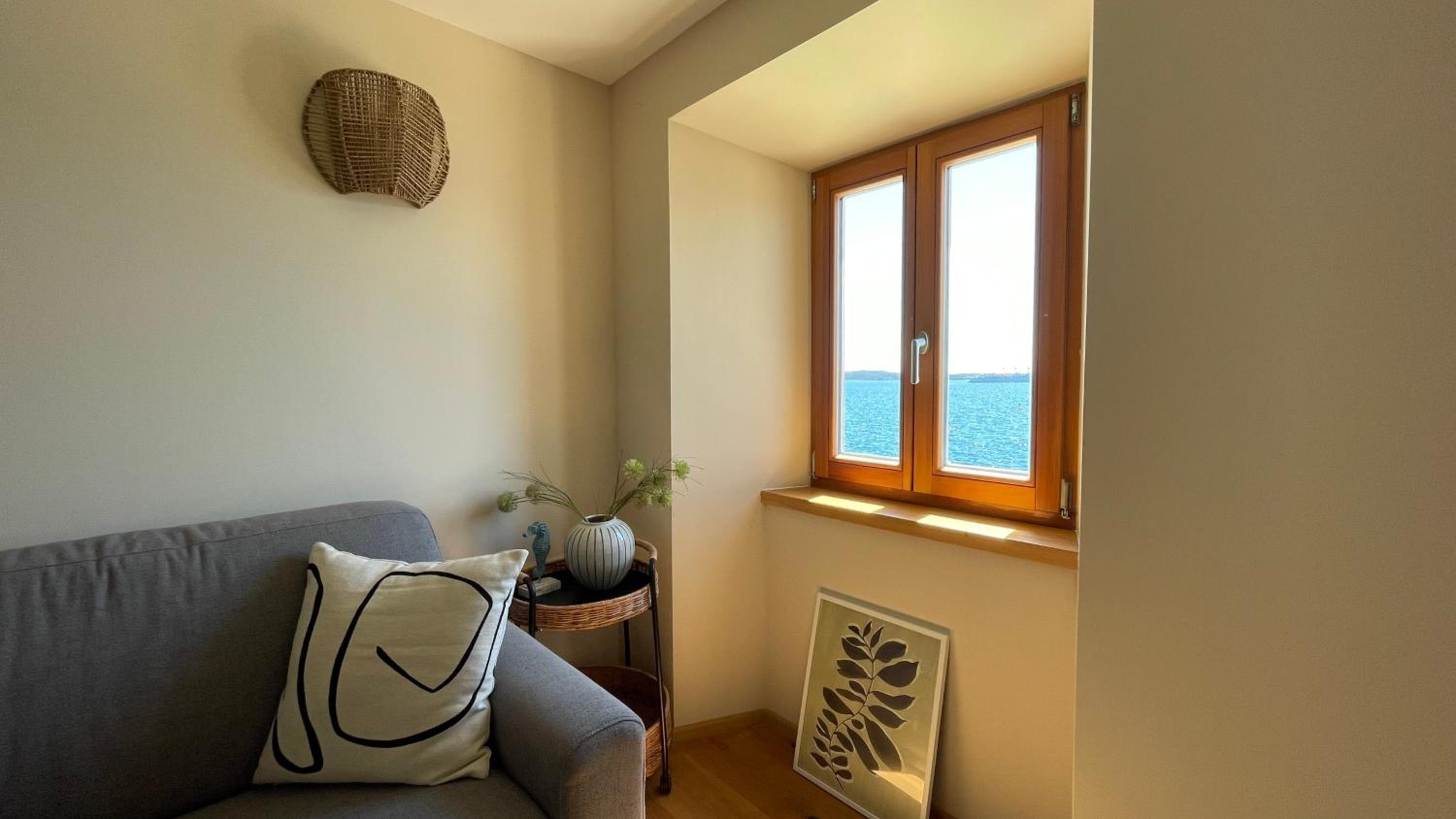 SeaHouse Apartments view 2