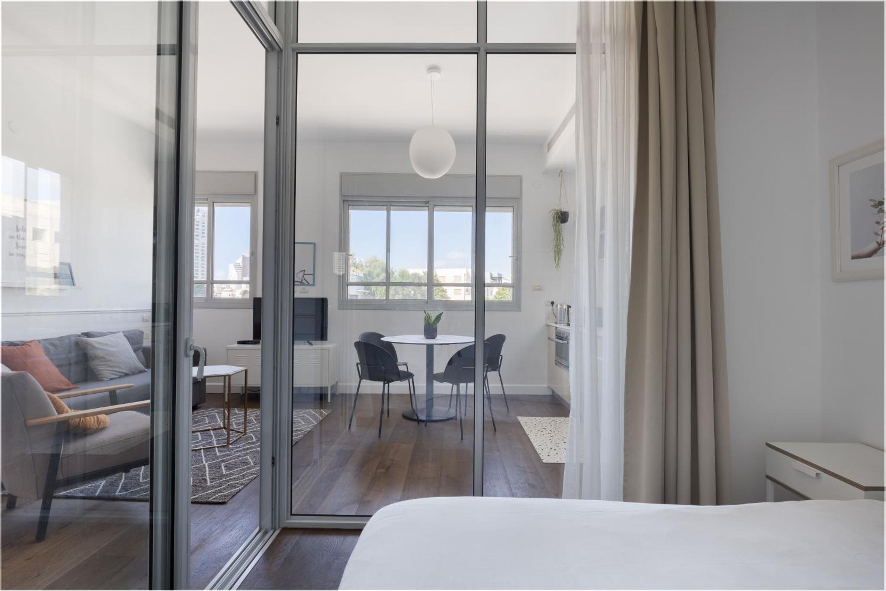 Bauhaus Boutique by TLV2RENT