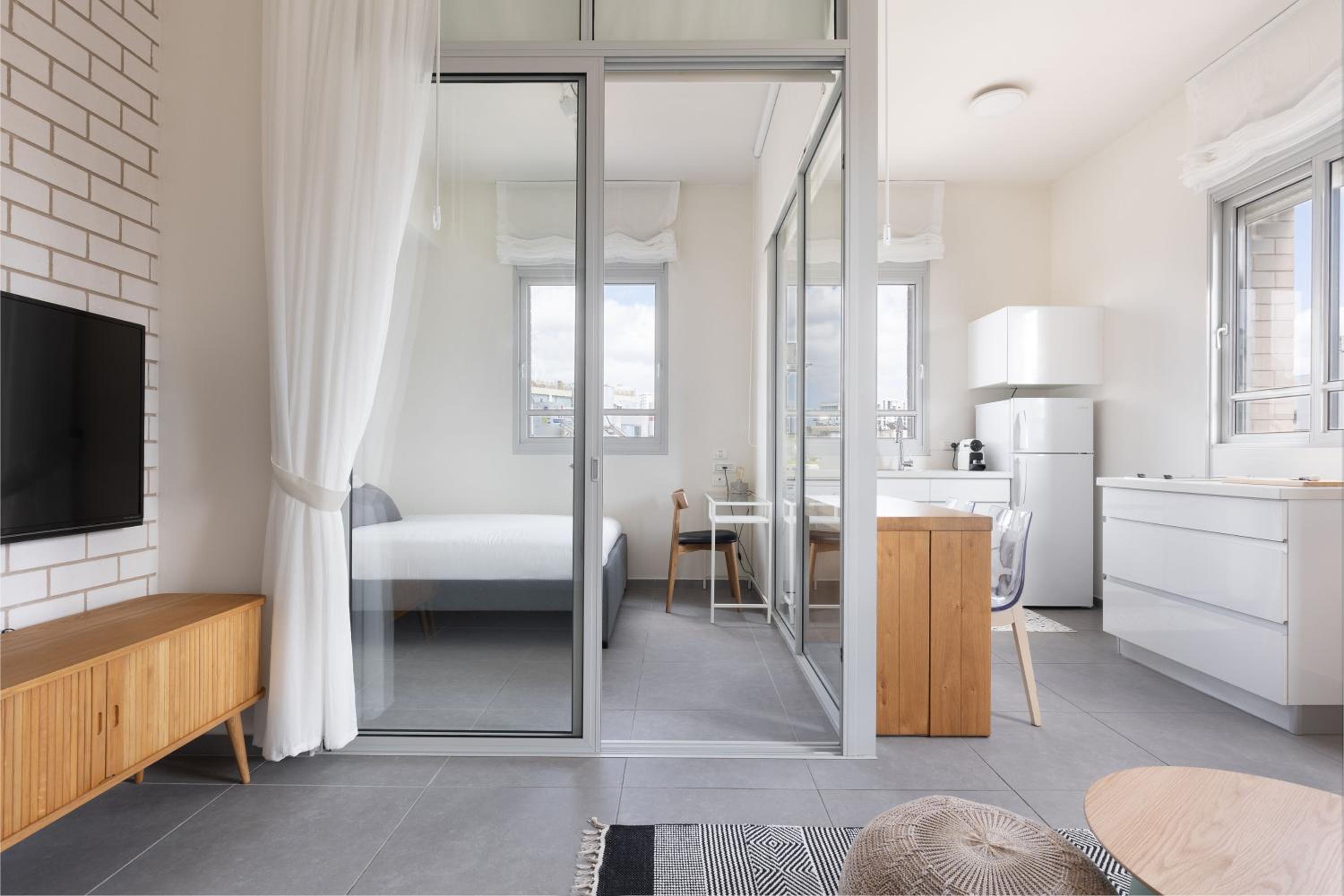 Bauhaus Boutique by TLV2RENT