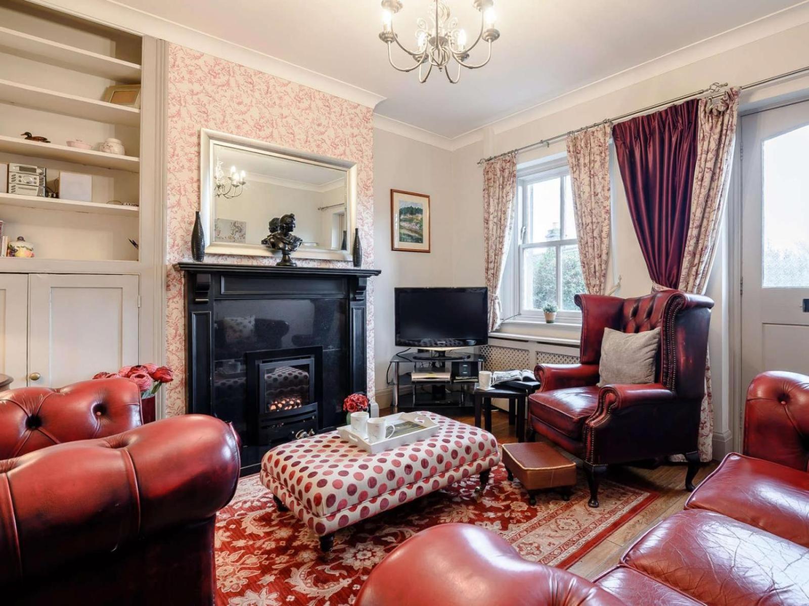 Peak Cottage