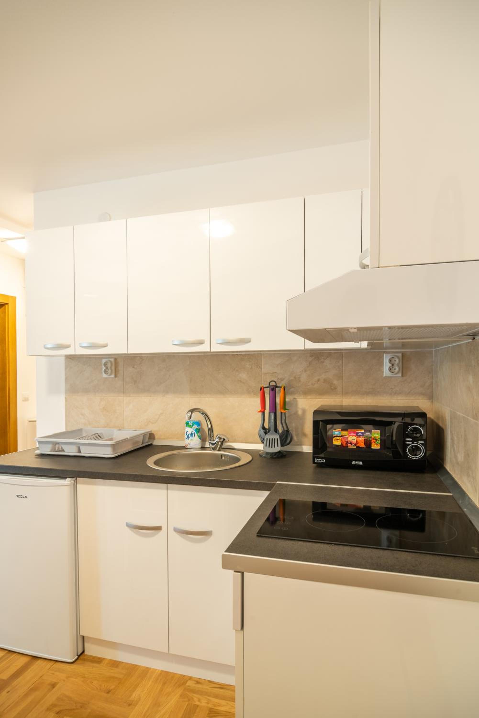 Apartmani Central 7 & Free parking view 5
