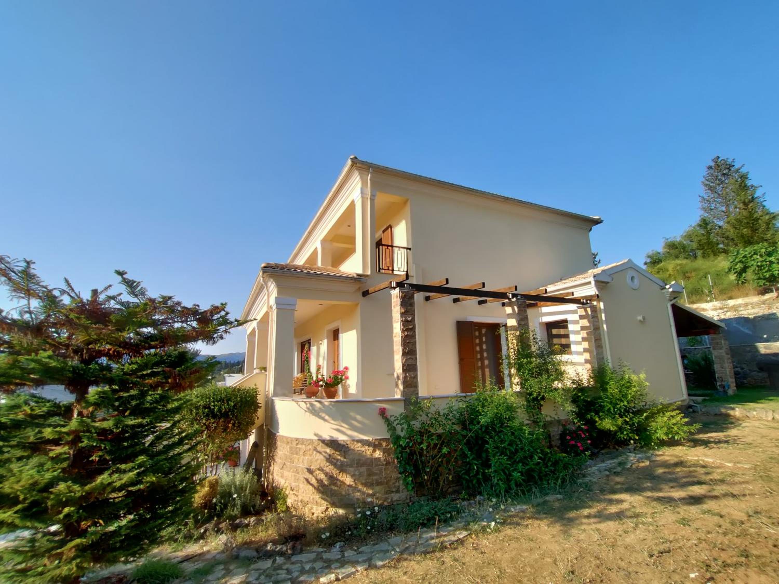 Villa Elm view 2