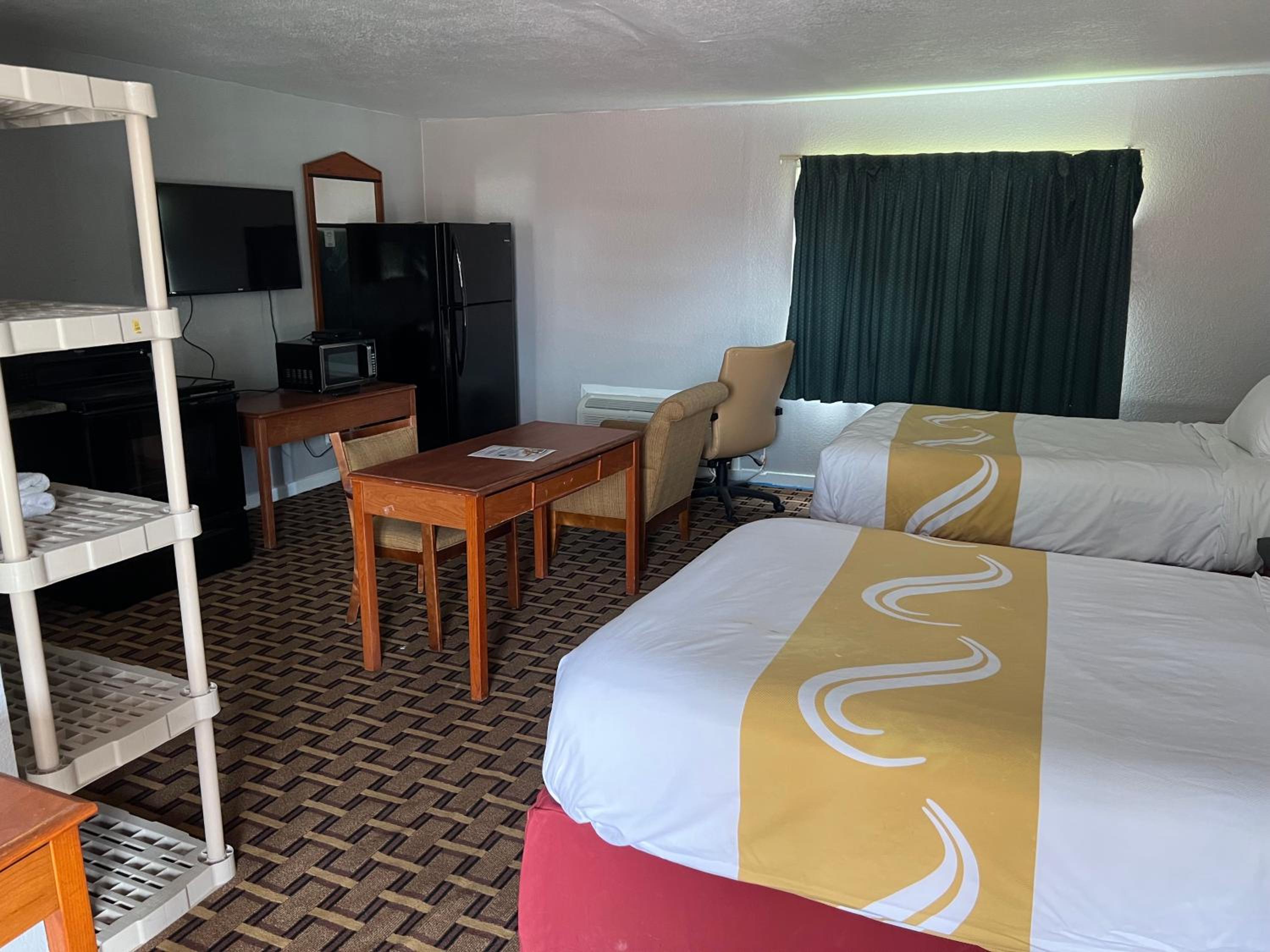 Budget Inn
