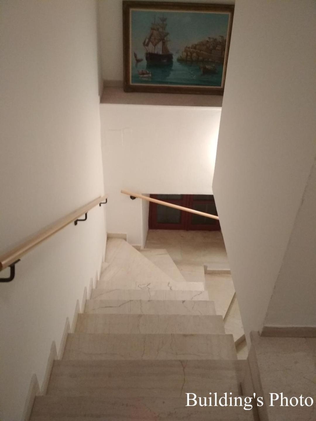 Hydra Port Apartments view 4
