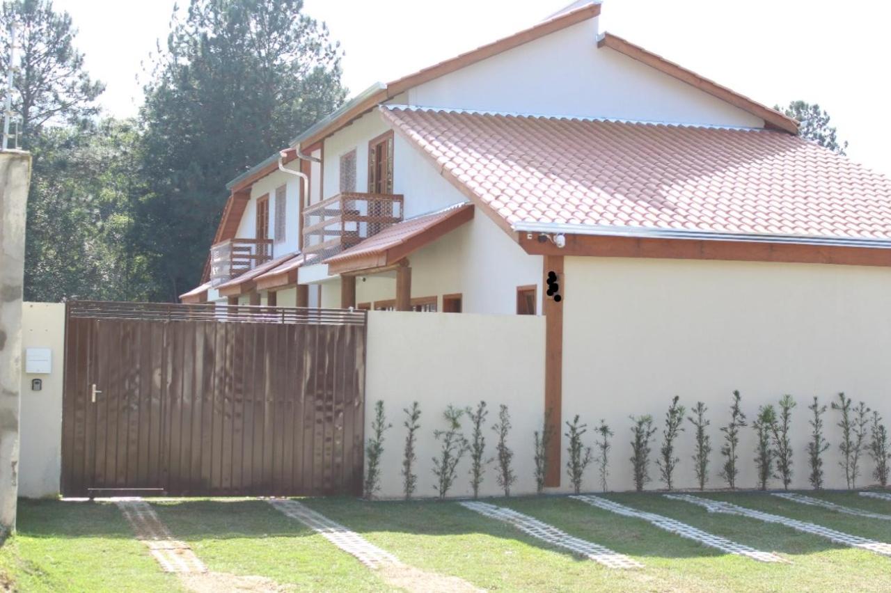 Praia do Estaleiro-BC, 2 vagas, Ar, Churras e Pet Friendly