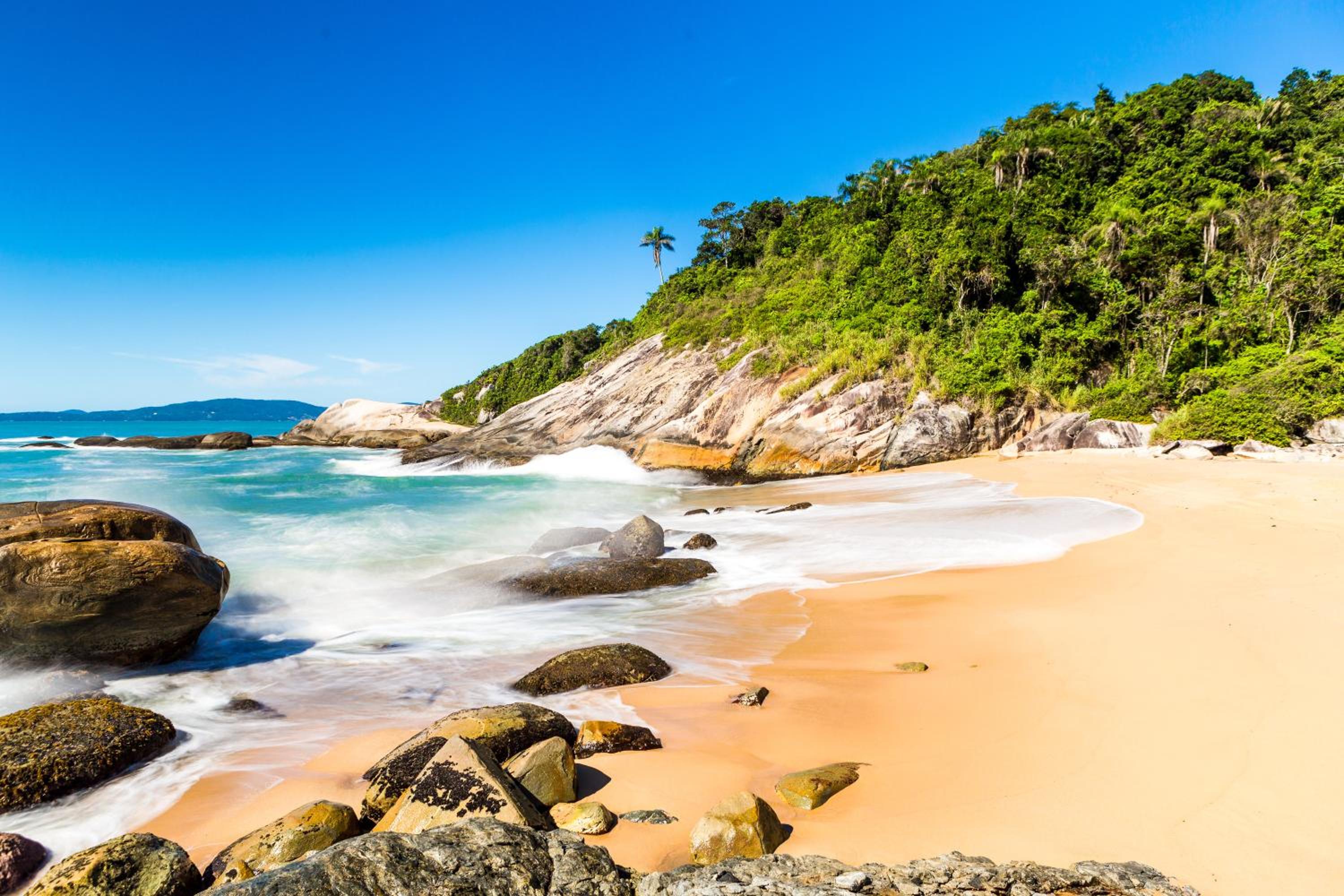 Praia do Estaleiro-BC, 2 vagas, Ar, Churras e Pet Friendly