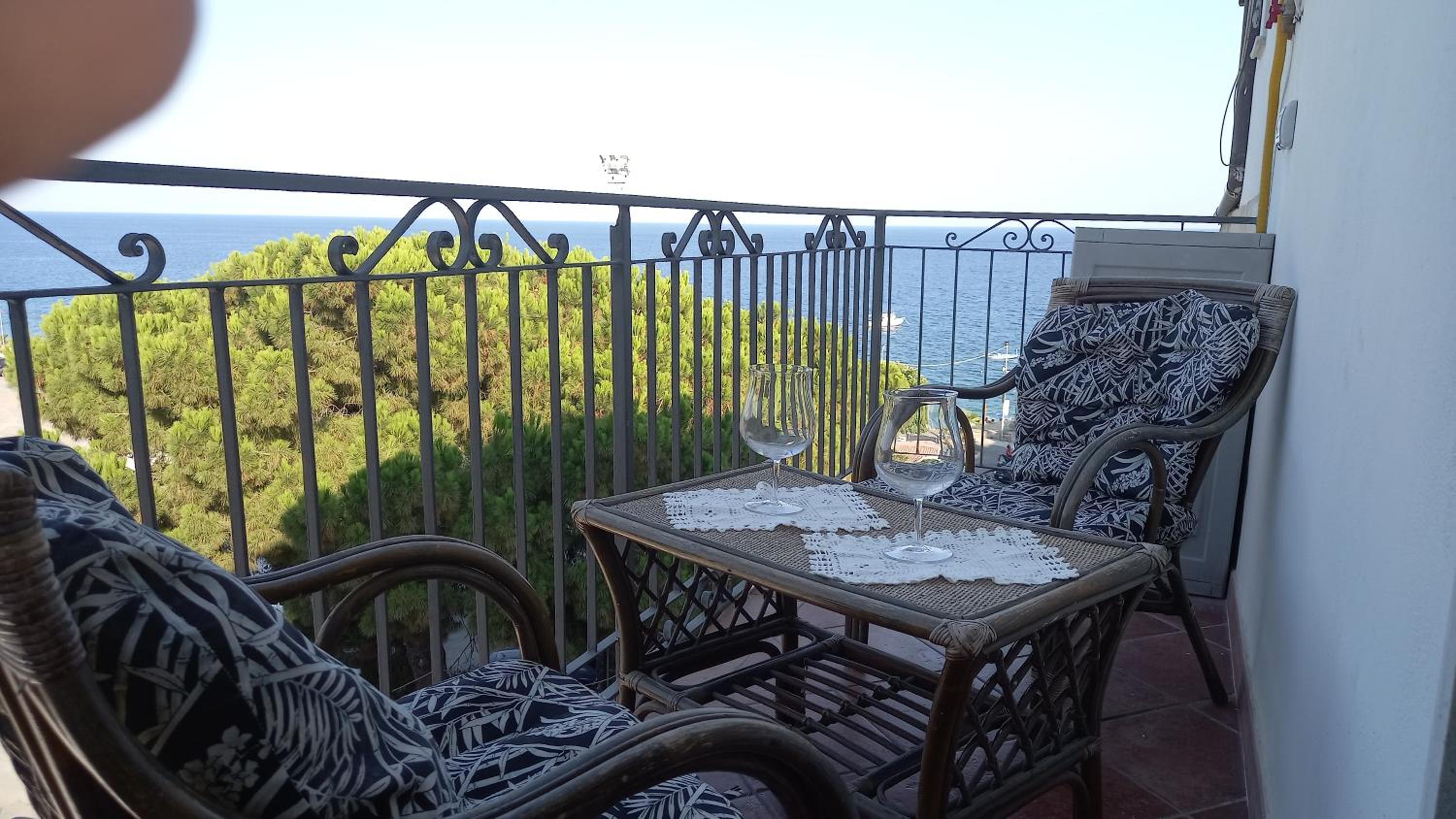 Le Spiagge en Letojanni — balance & terrace