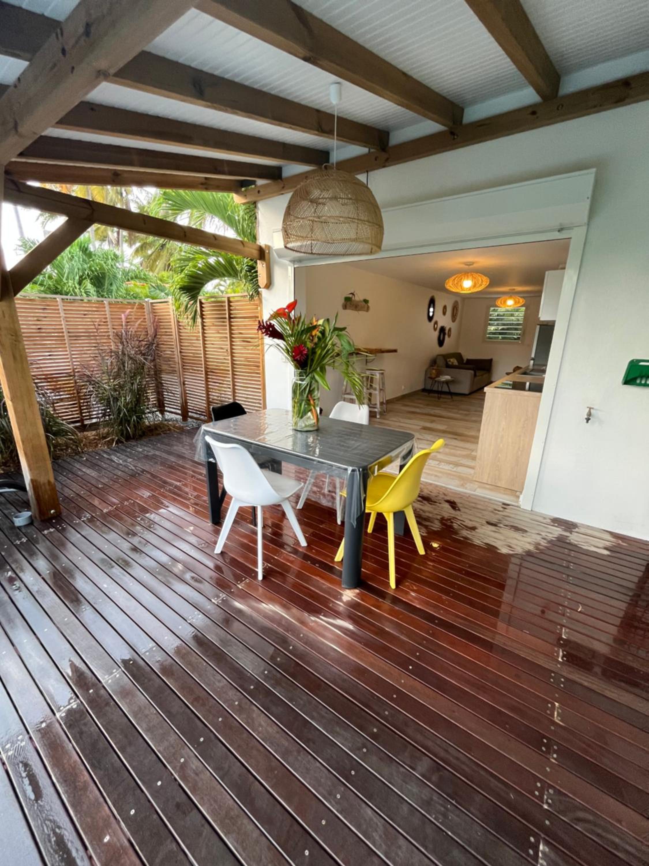 Gîte MAOS piscine et terrasse privée view 4