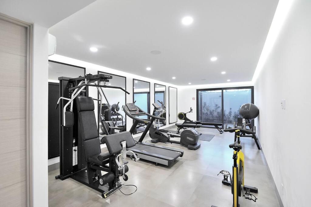 Great location 2BD 2BTH Walking distance to Medano view 2