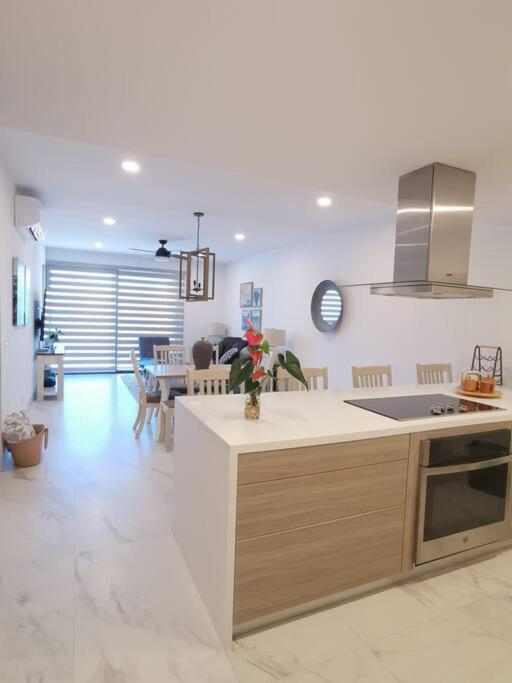 Great location 2BD 2BTH Walking distance to Medano view 3