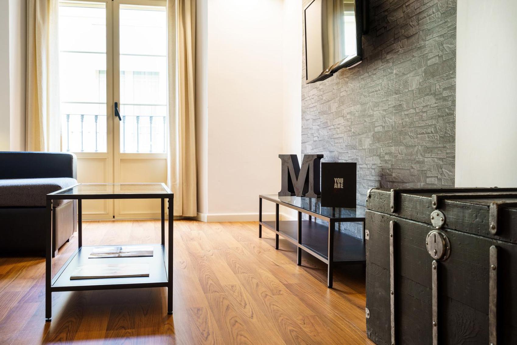 Minimal Rooms by ELE Apartments