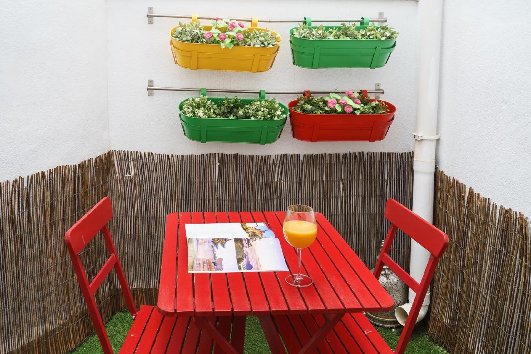 Minimal Rooms by ELE Apartments