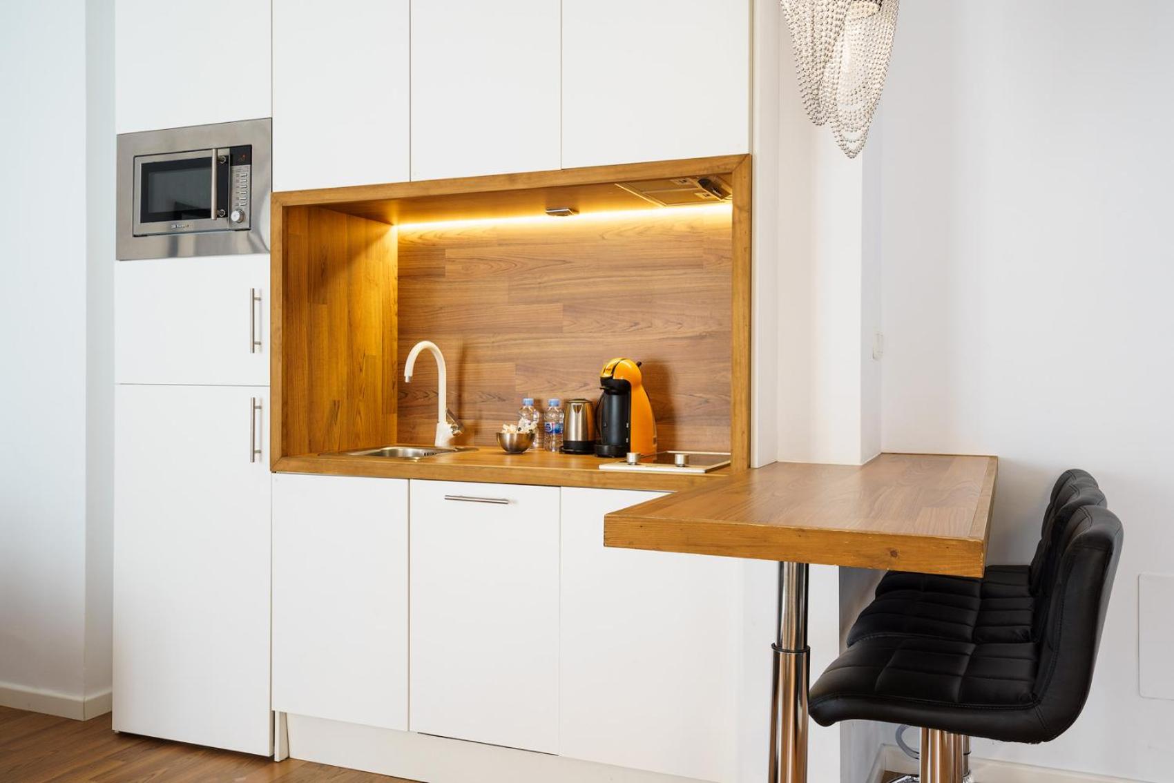 Minimal Rooms by ELE Apartments