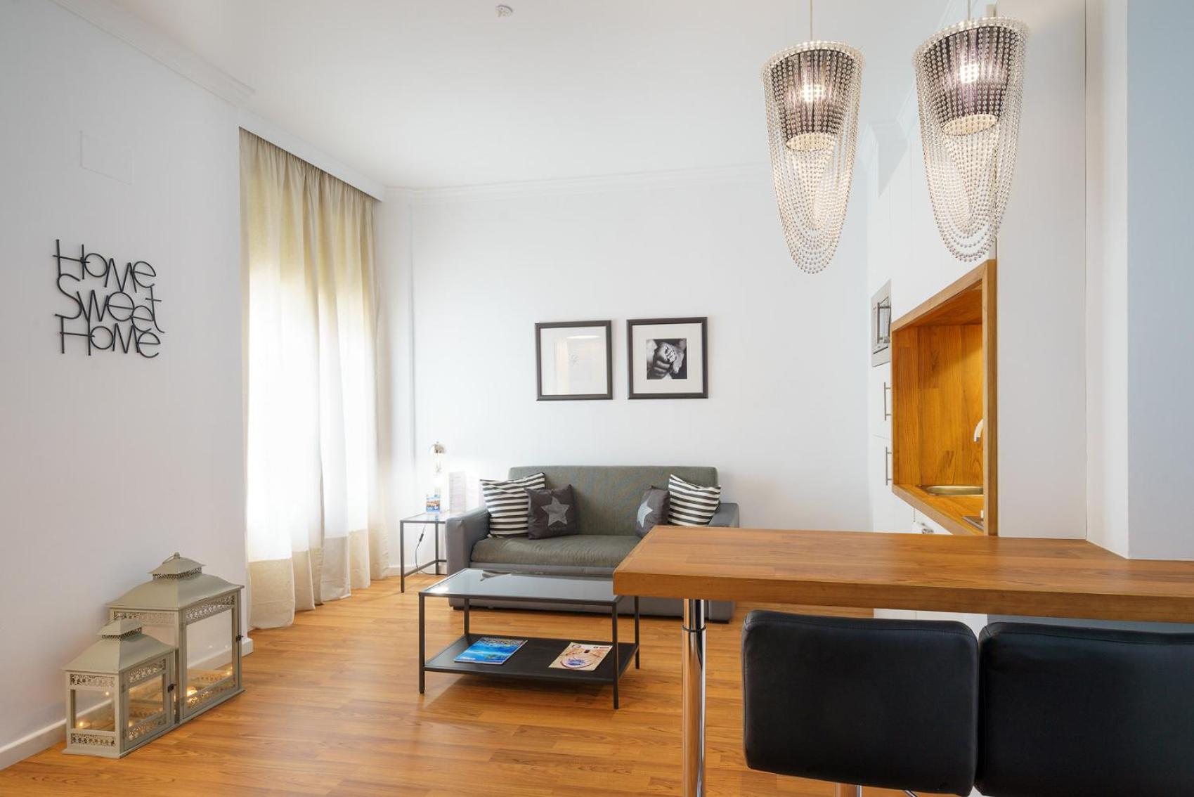 Minimal Rooms by ELE Apartments