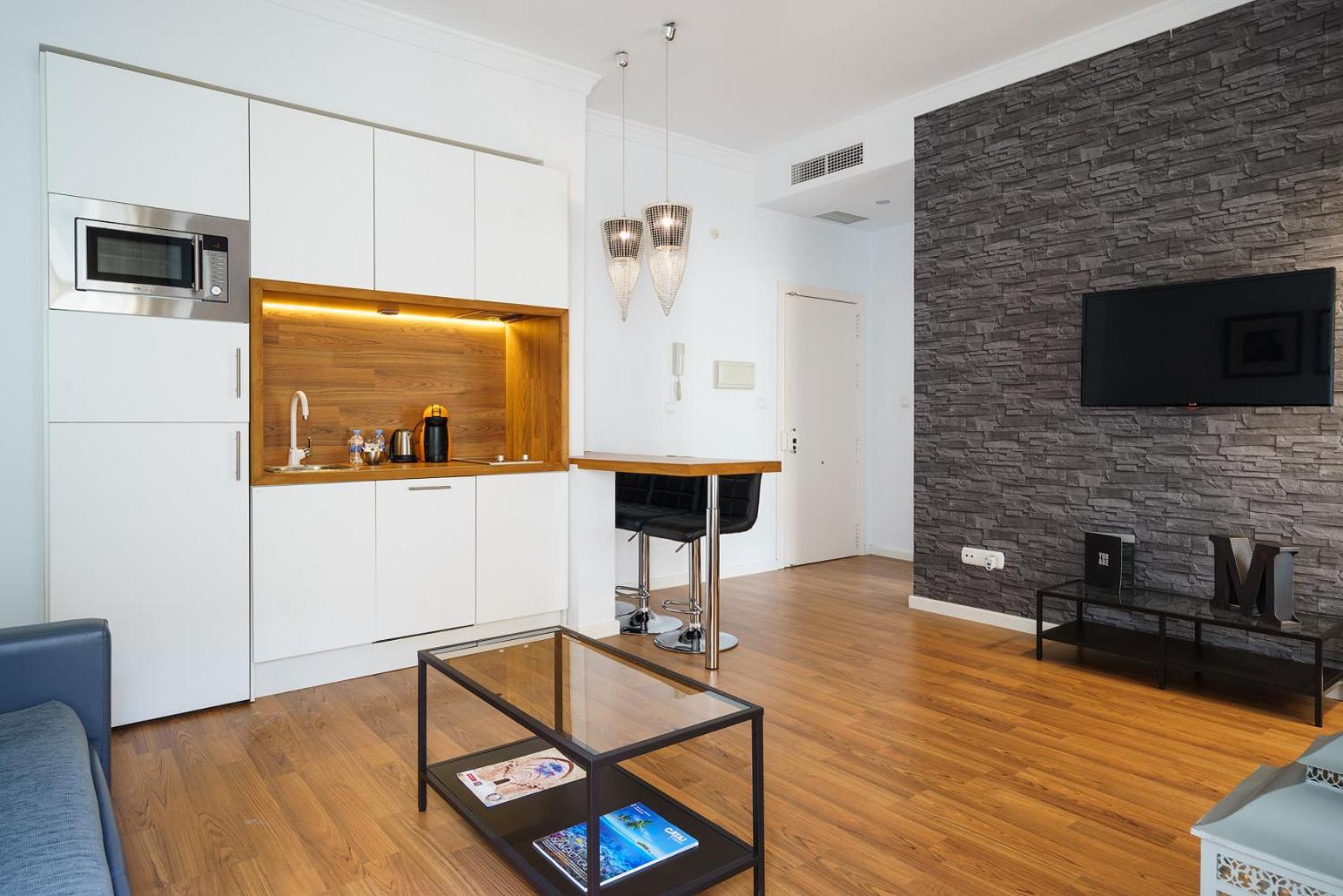 Minimal Rooms by ELE Apartments