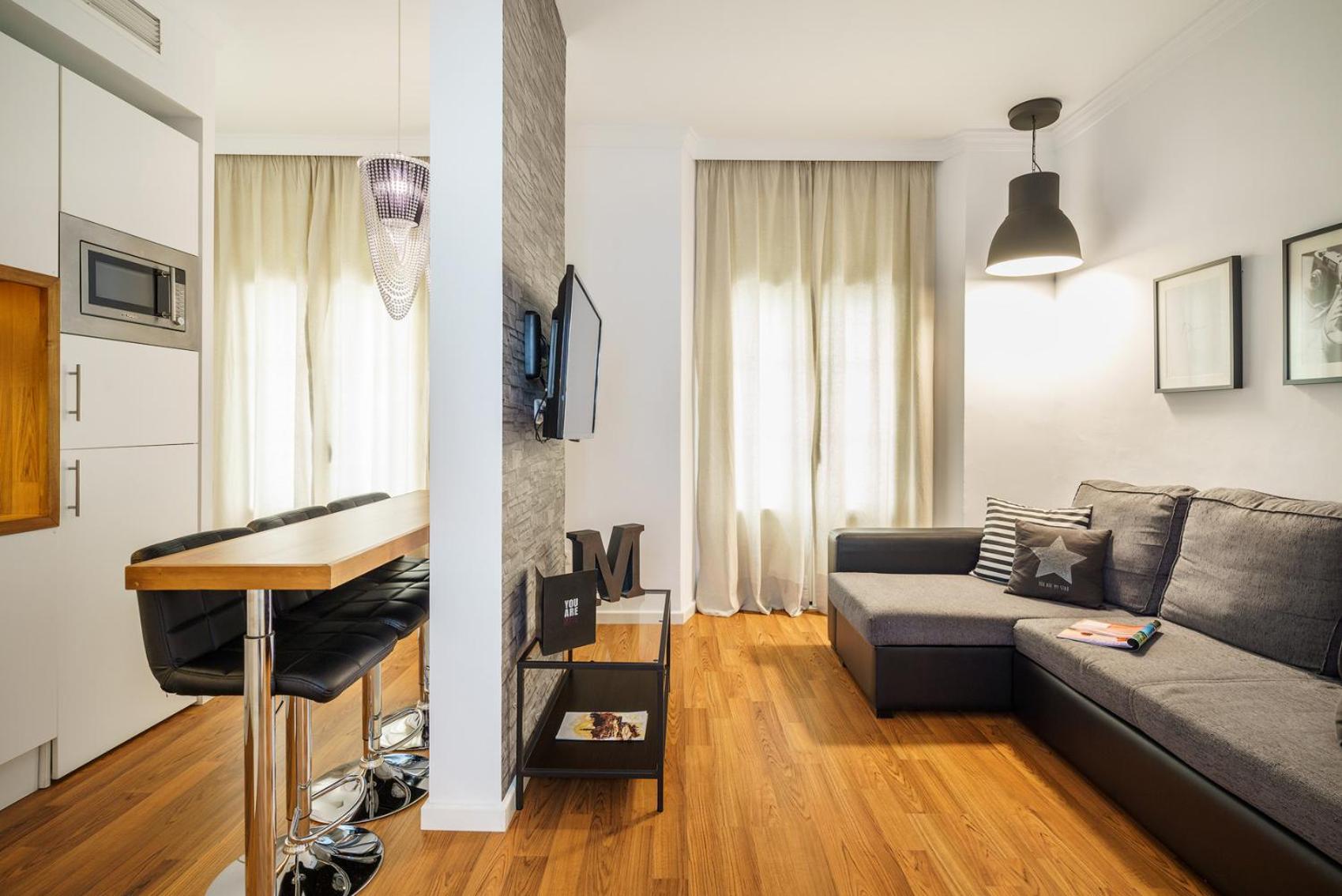Minimal Rooms by ELE Apartments