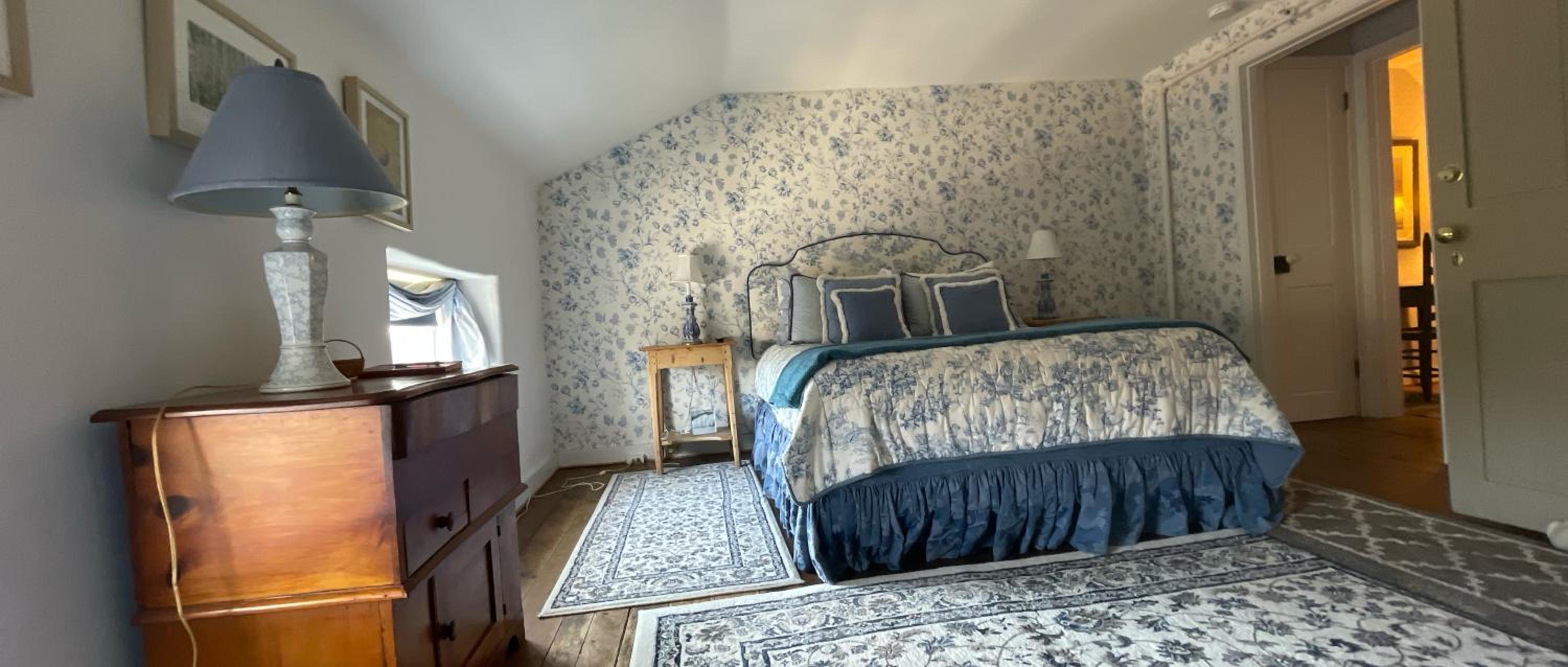 Wayside Inn Bed and Breakfast - Property Image 3