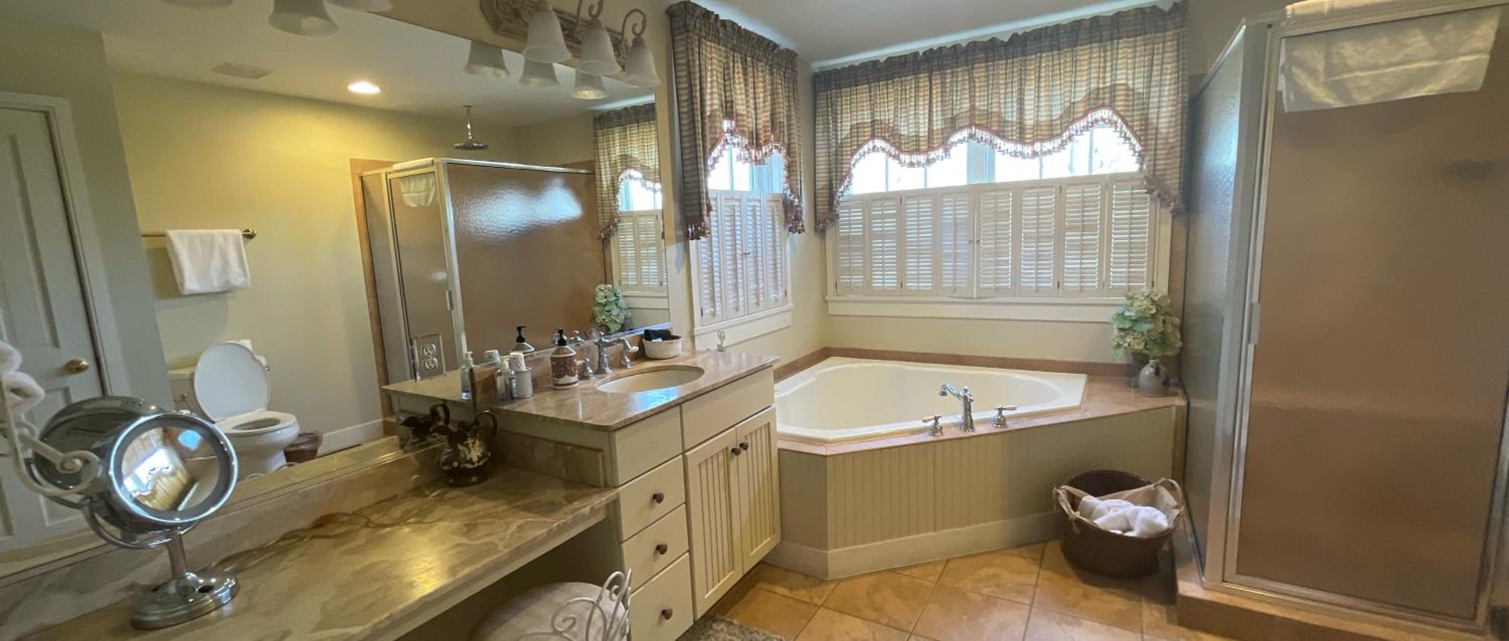 Wayside Inn Bed and Breakfast - Property Image 17