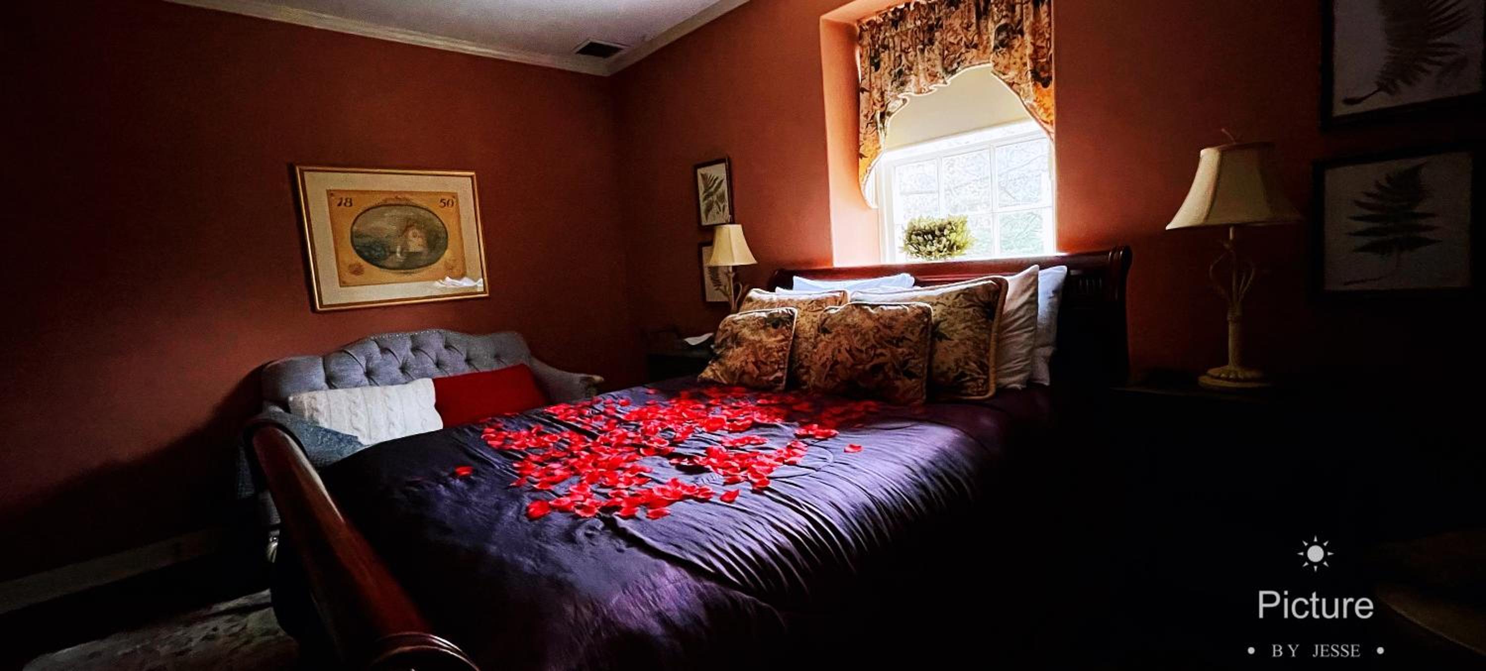 Wayside Inn Bed and Breakfast - Property Image 54