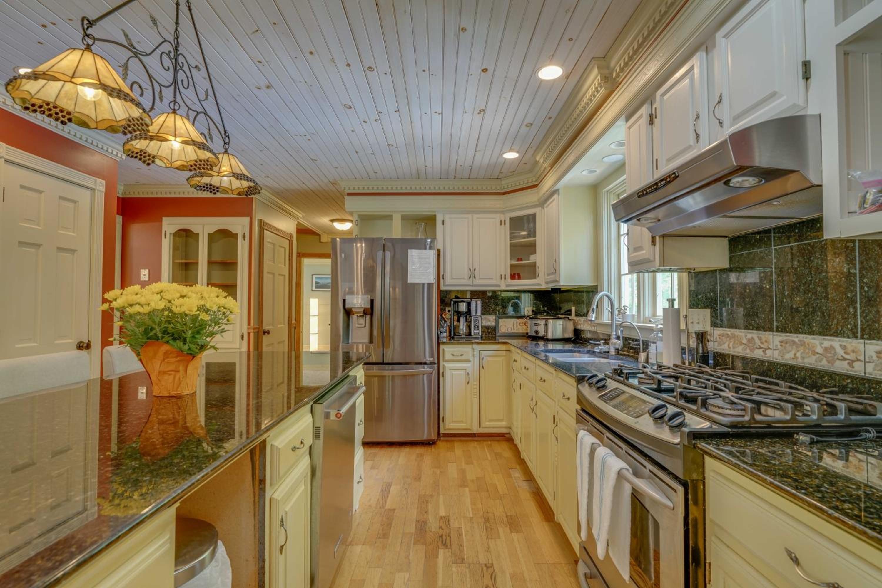 Maine estate home with backyard pool! view 4