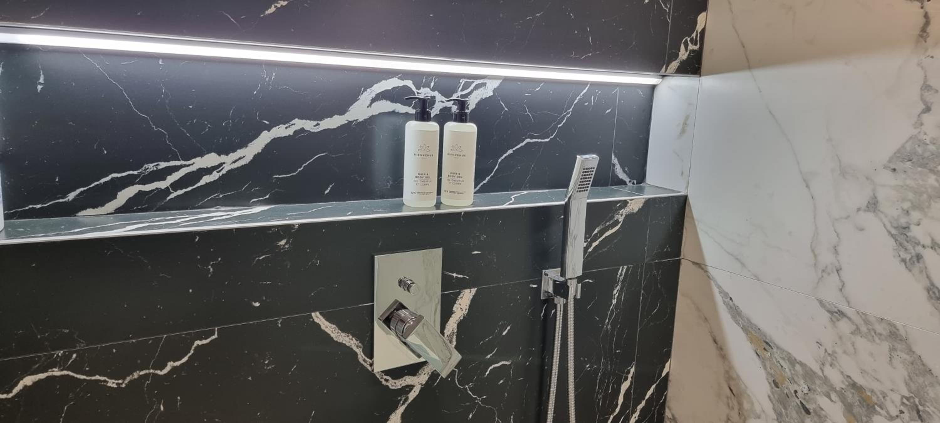 Deluxe apartment bllok