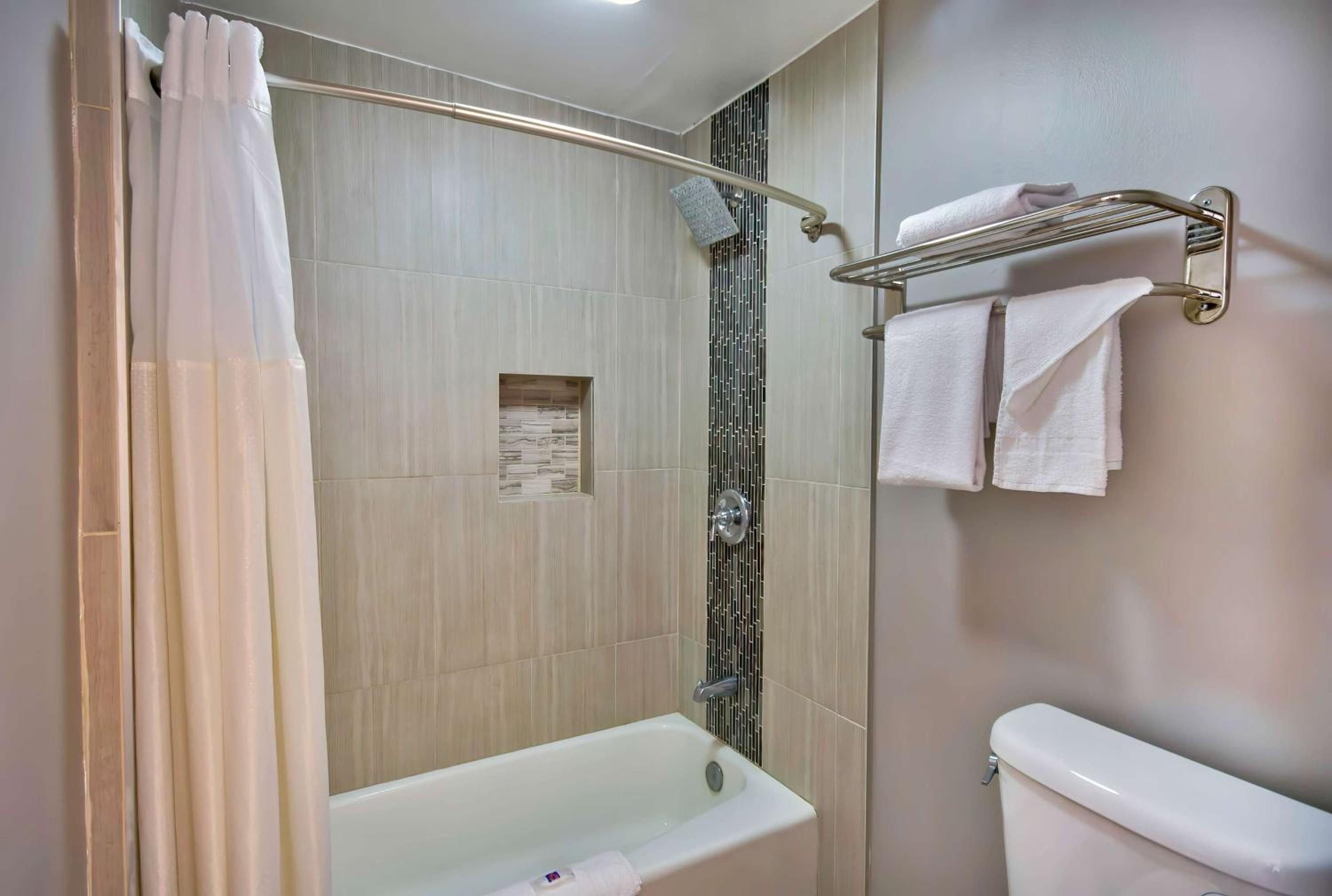 Motel 6-Inglewood, CA - Property Image 7