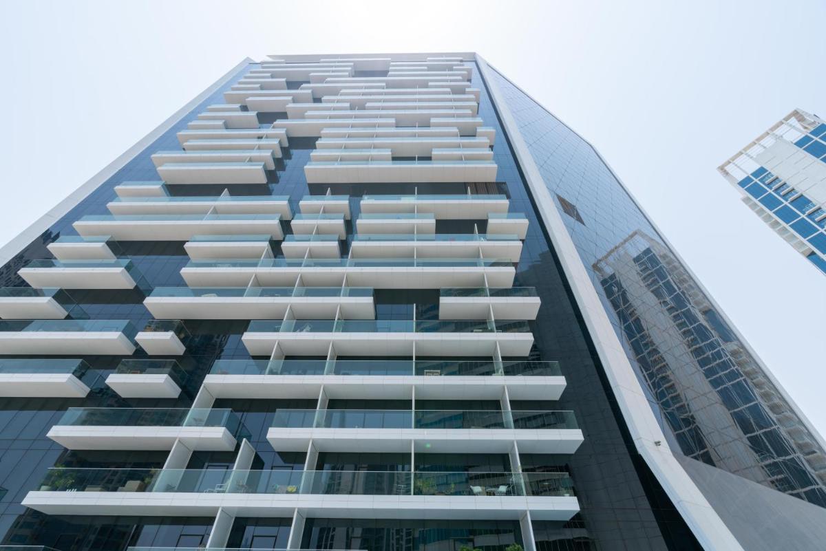Ultimate Stay / 4 Beds / Burj Khalifa View / Ultra Modern / Business Bay