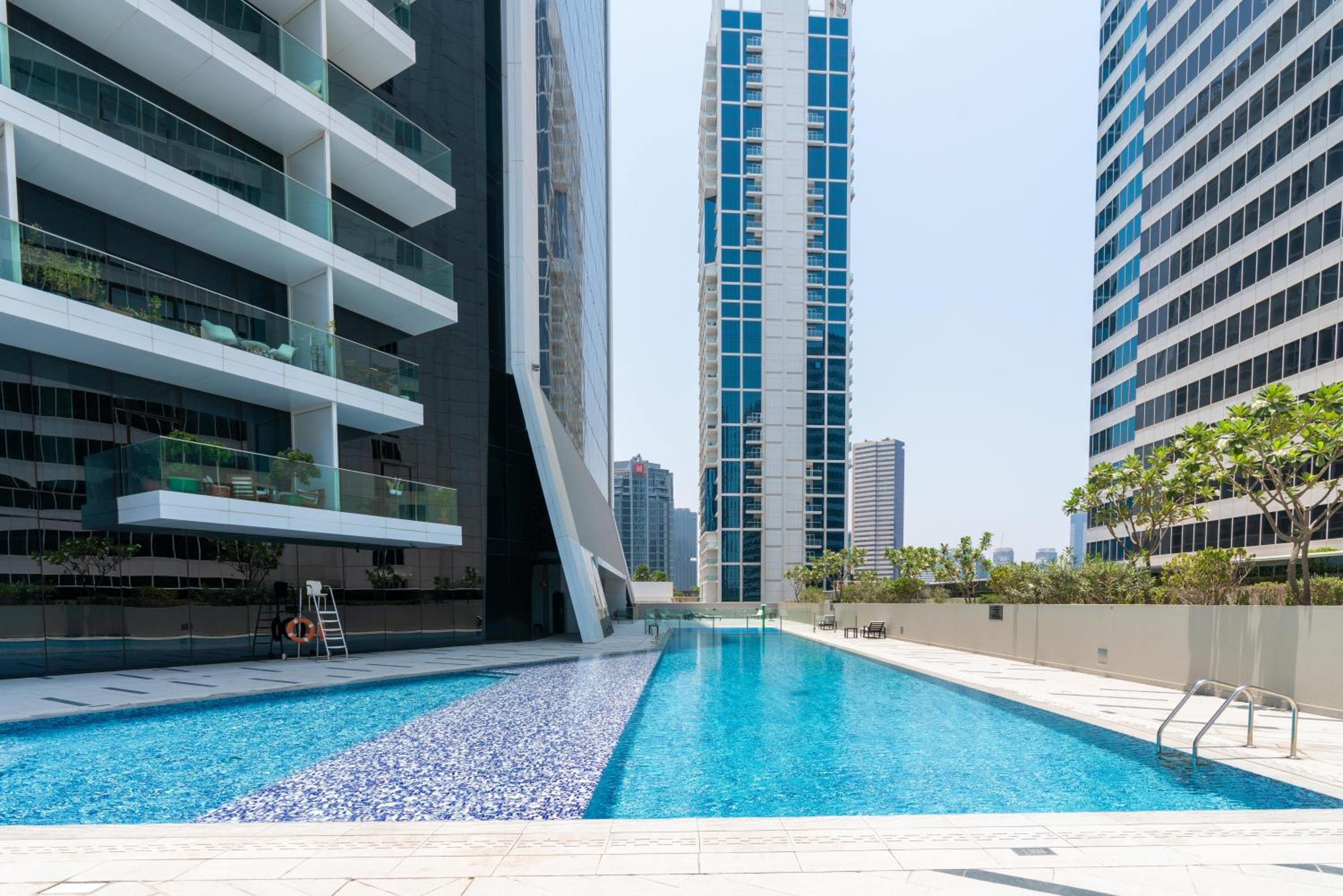 Ultimate Stay / 4 Beds / Burj Khalifa View / Ultra Modern / Business Bay