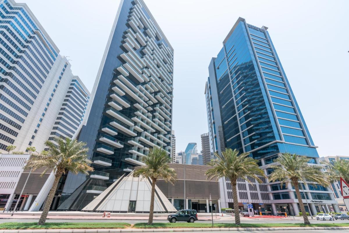 Ultimate Stay / 4 Beds / Burj Khalifa View / Ultra Modern / Business Bay