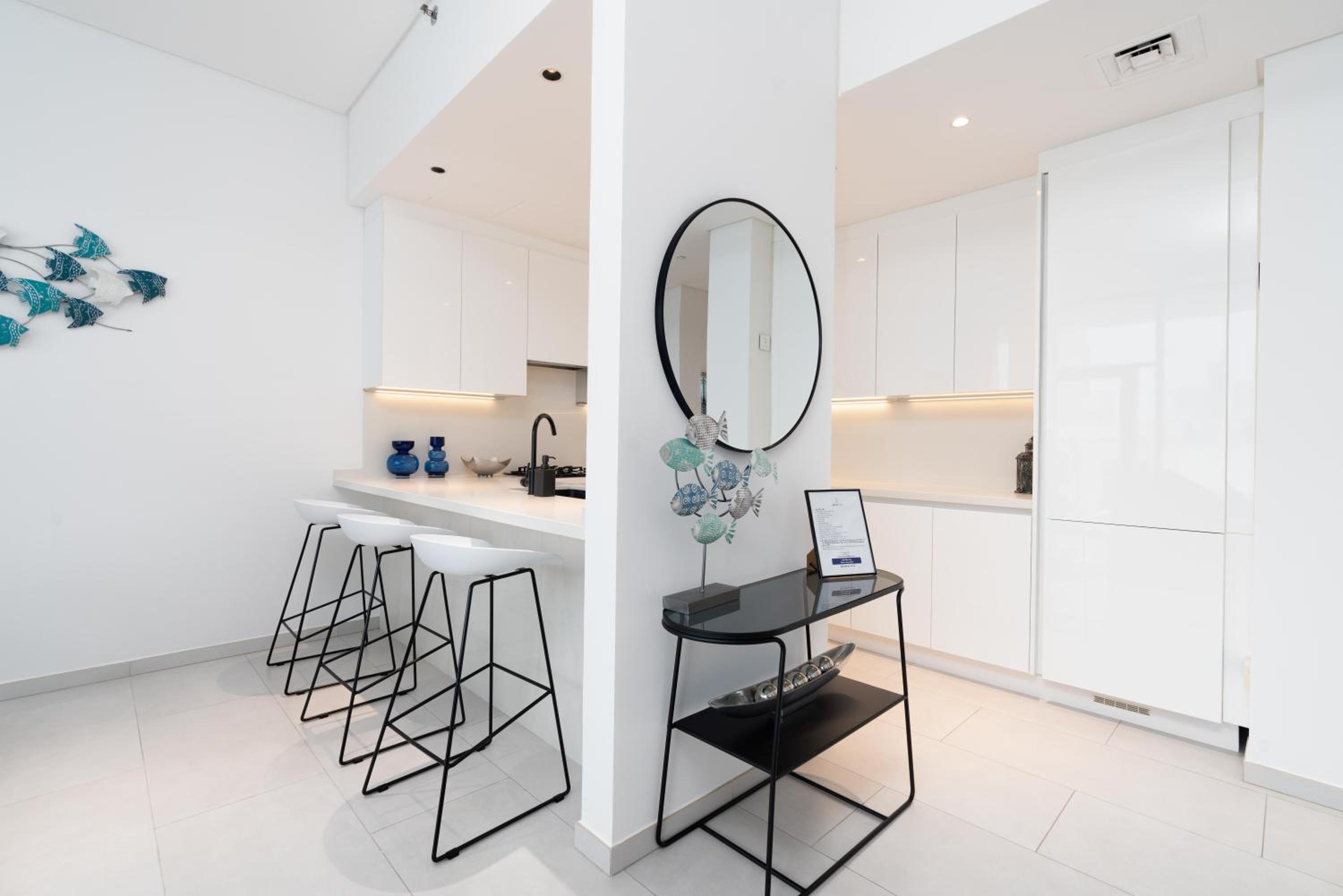 Ultimate Stay / 4 Beds / Burj Khalifa View / Ultra Modern / Business Bay