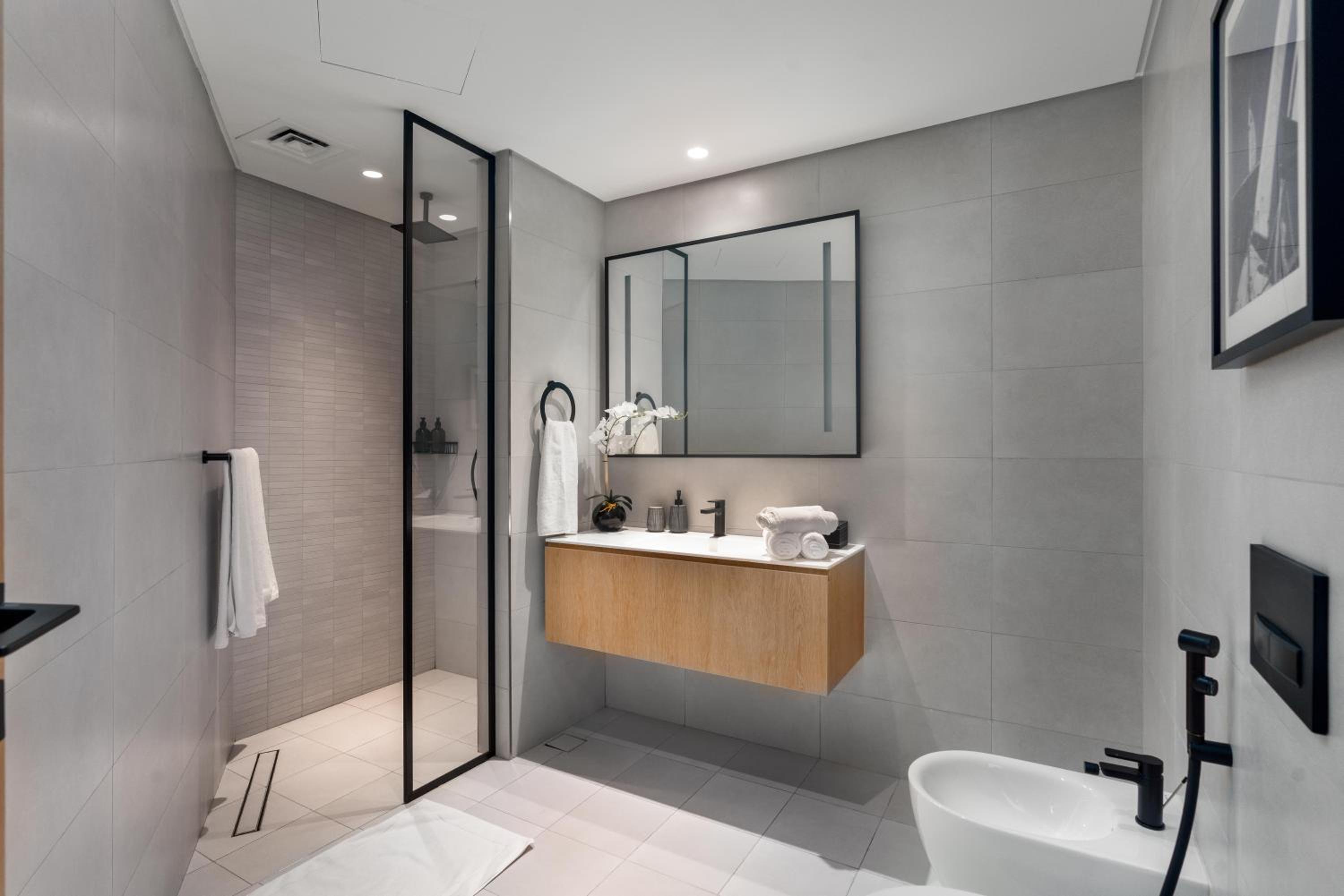 Ultimate Stay / 4 Beds / Burj Khalifa View / Ultra Modern / Business Bay
