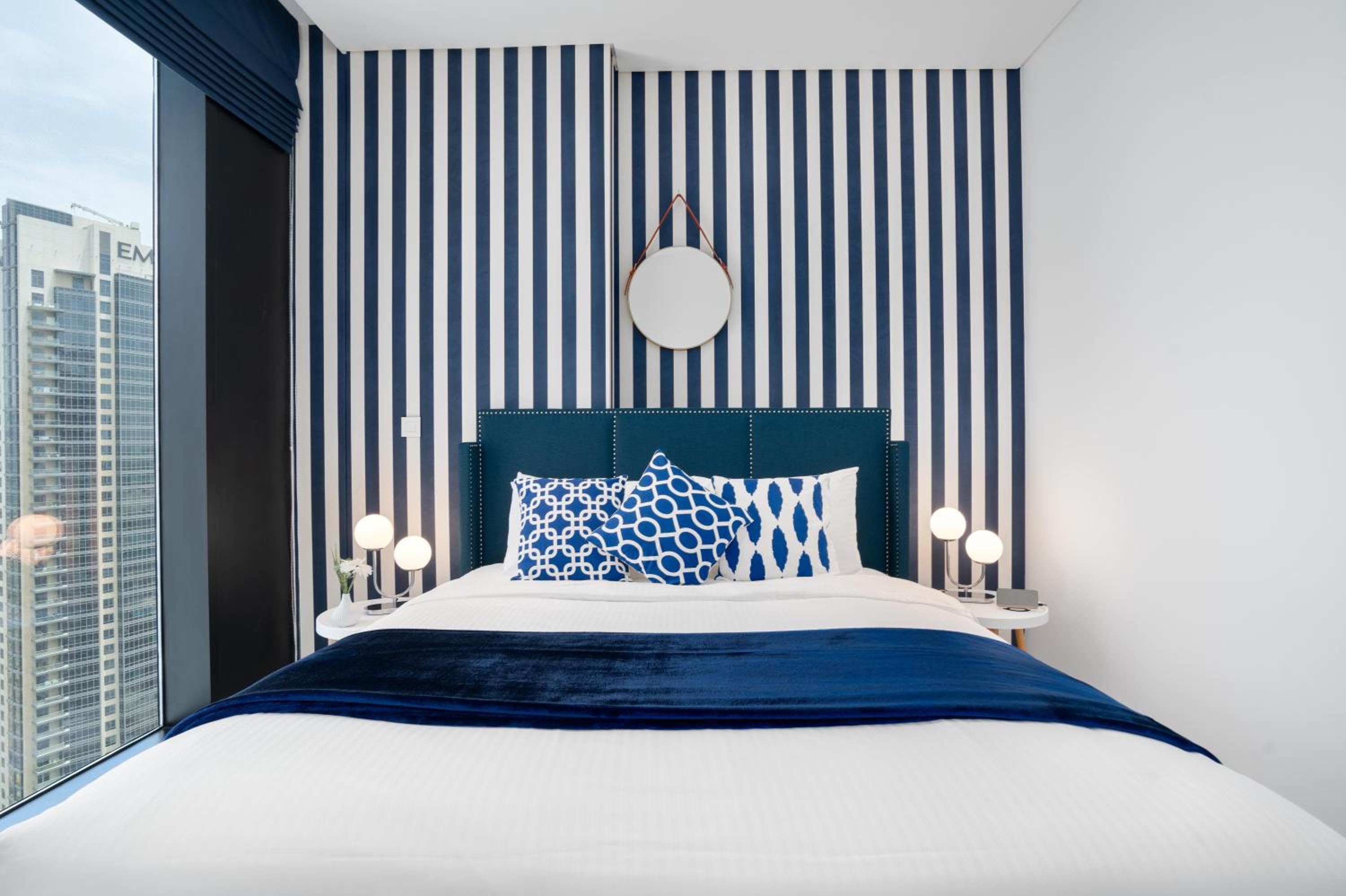 Ultimate Stay / 4 Beds / Burj Khalifa View / Ultra Modern / Business Bay