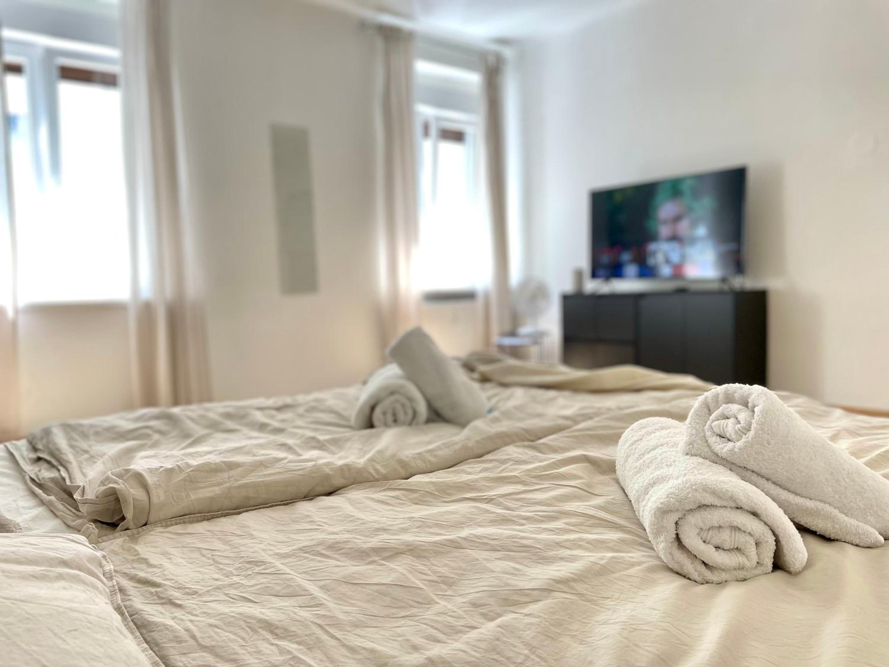 NOOR - Central Comfy Apartment - Self Check-in view 2