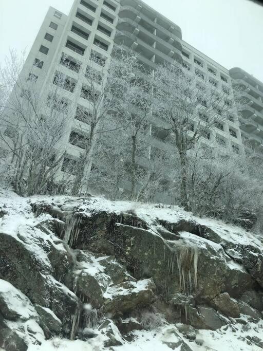Hotel Altitude Adjustment atop Sugar Mountain at Sugar Top - Image 1