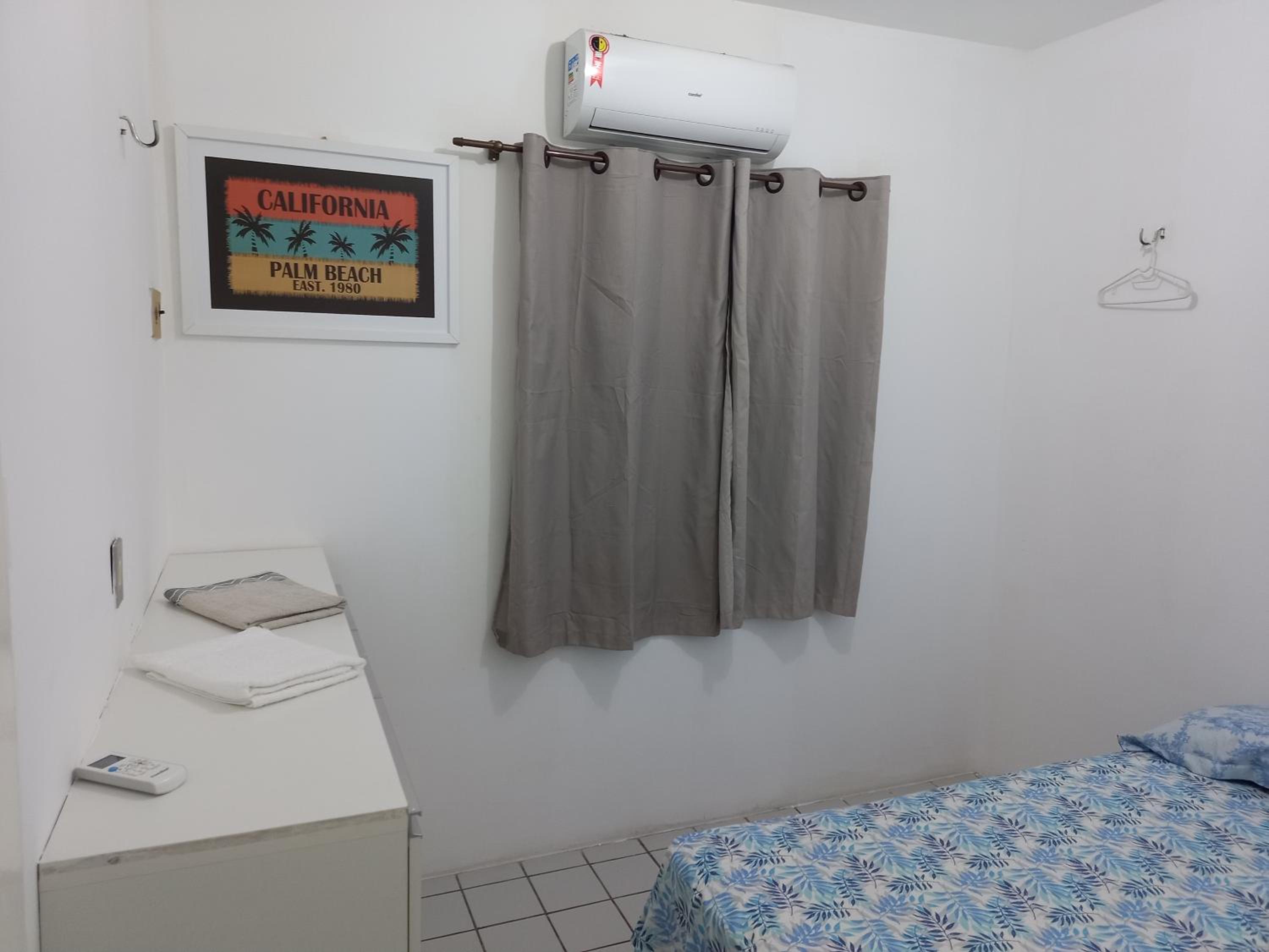 Apartamento, Zona Leste, ótima localização.